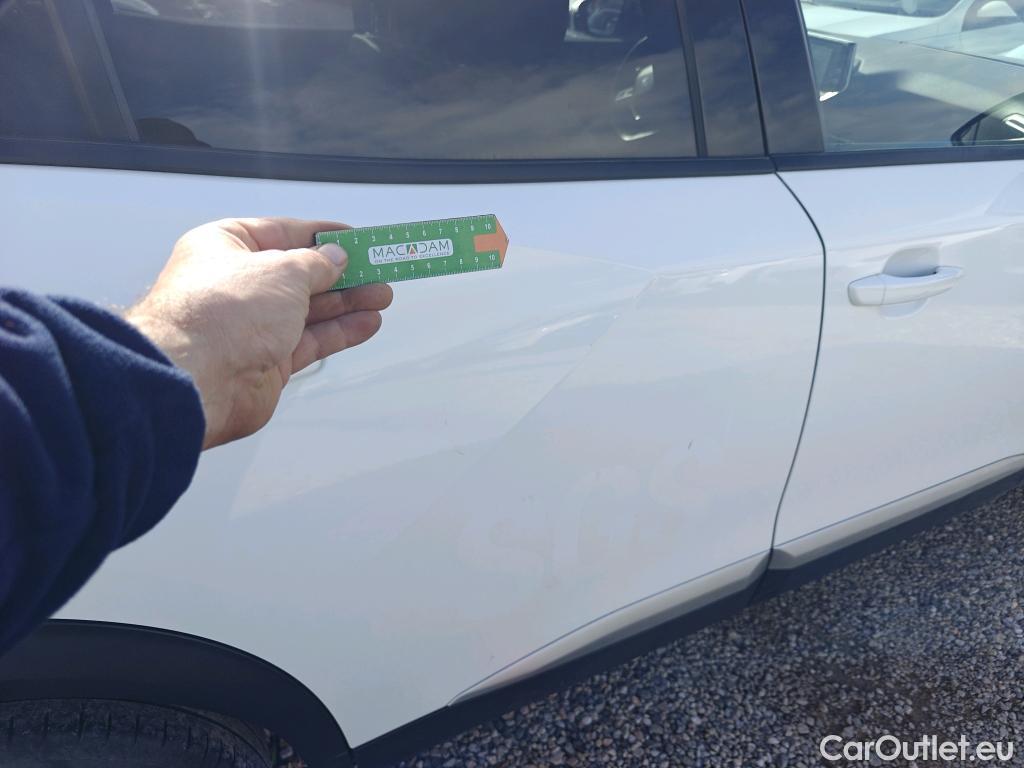  Peugeot  2008 PEUGEOT  / 2019 / 5P / todoterreno Allure BlueHDI 81kW (110CV) #13