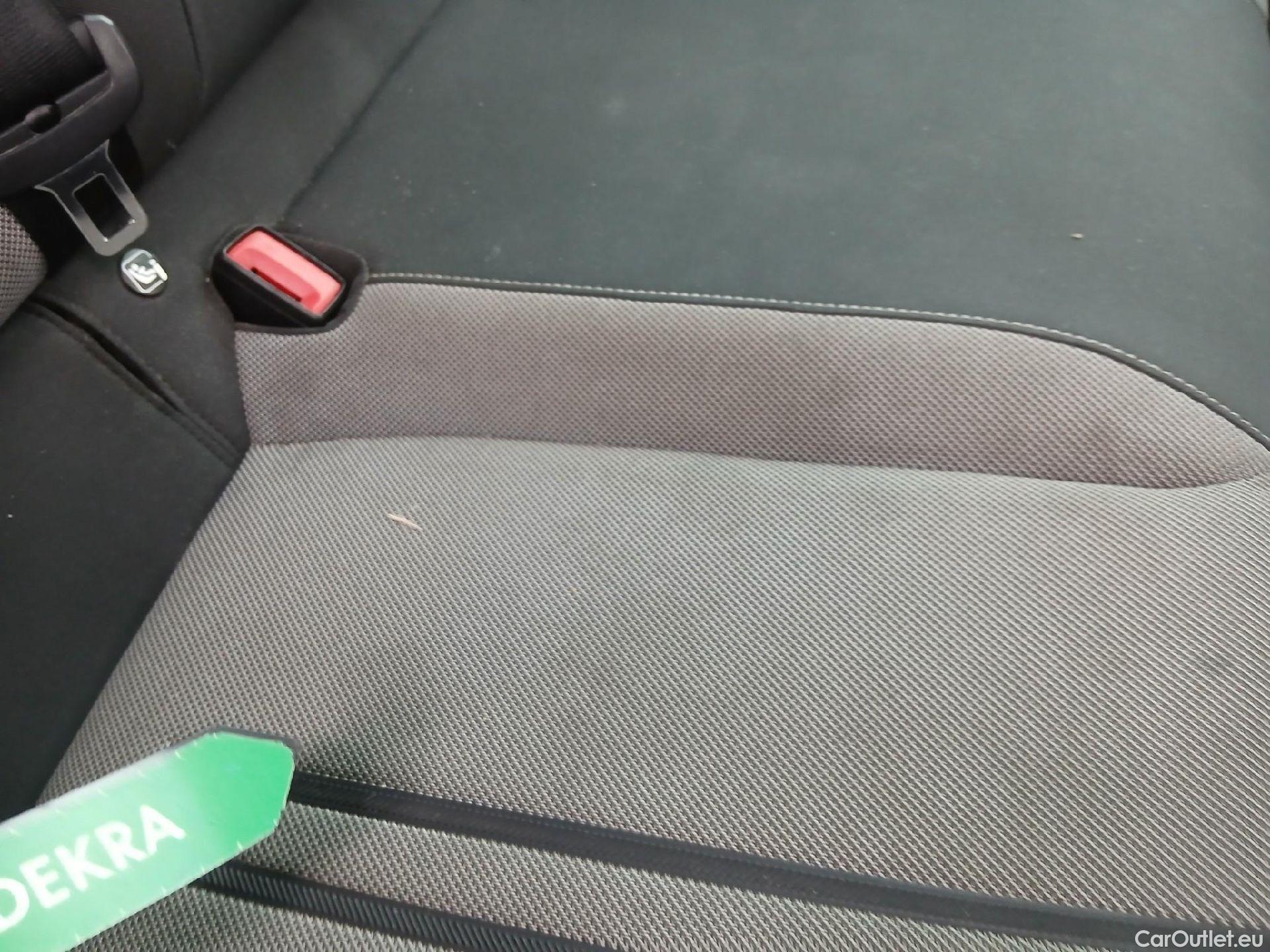  Land Rover  Discovery SEAT Nuevo León / 2020 / 5P / berlina con portón 2.0 TDI 85kW S&S Style Go(SP) #21