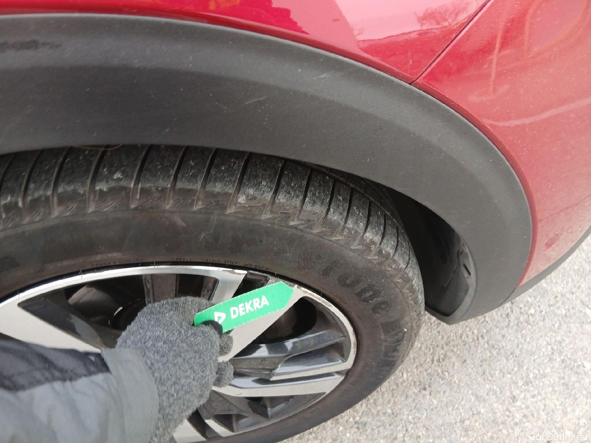  Peugeot  5008 PEUGEOT  / 2017 / 5P / todoterreno GT-Line BlueHDi 96kW (130CV) S&S EAT8 #42