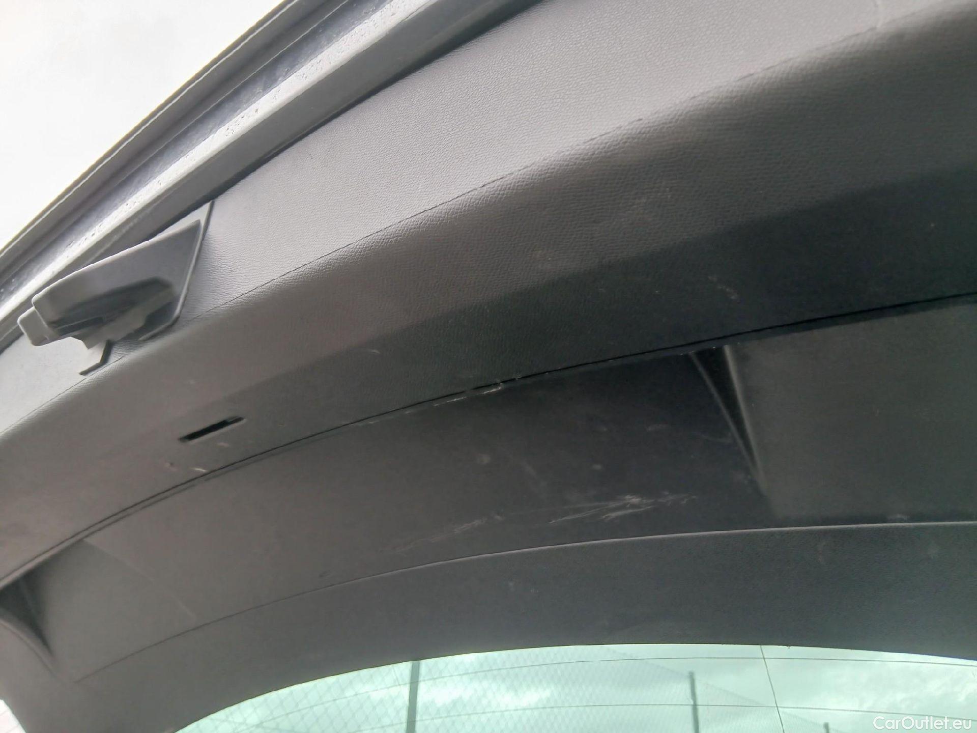  Land Rover  Discovery SEAT Nuevo León / 2020 / 5P / berlina con portón 2.0 TDI 85kW S&S Style Go(SP) #14