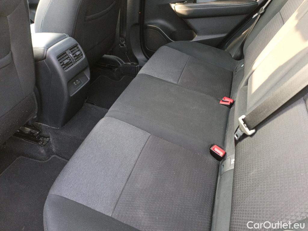  Nissan  Qashqai NISSAN  / 2021 / 5P / todoterreno DIG-T 116kW mHEV Xtronic Premiere Edit.(SL) #5