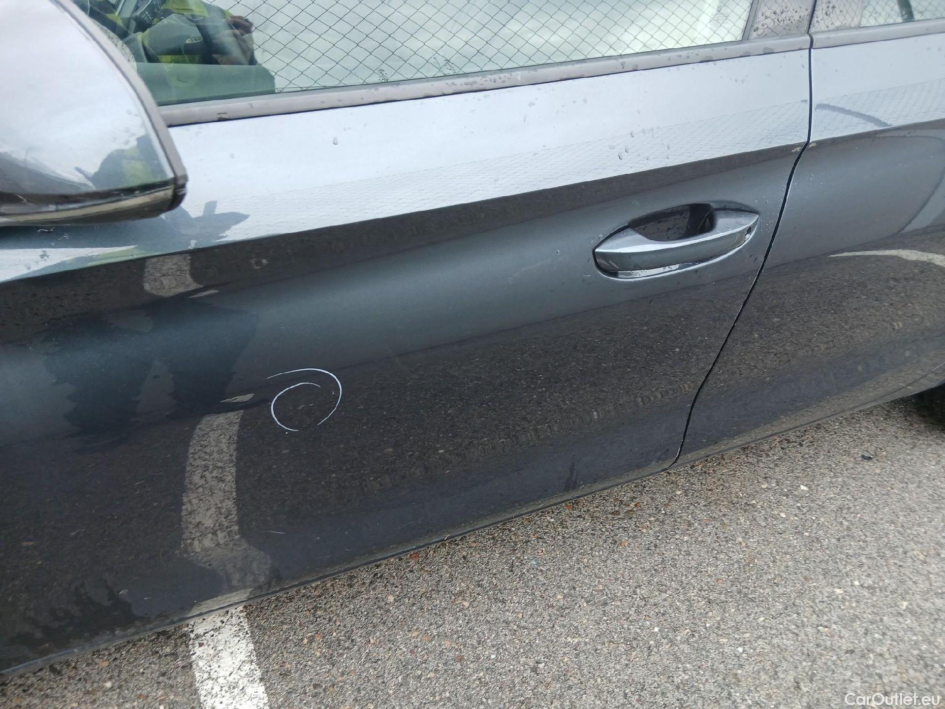  Land Rover  Discovery SEAT Nuevo León / 2020 / 5P / berlina con portón 2.0 TDI 85kW S&S Style Go(SP) #32