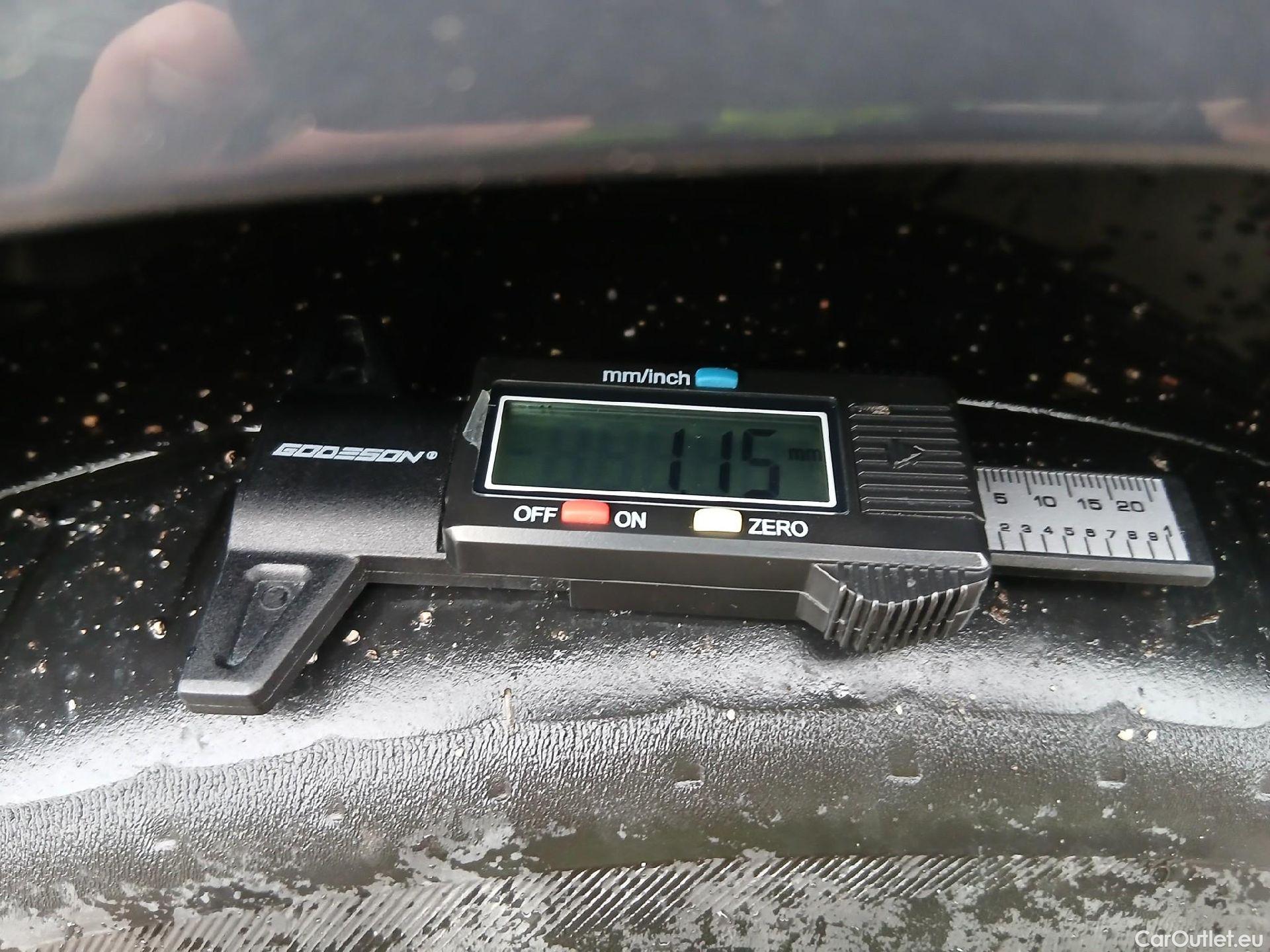  Land Rover  Discovery SEAT Nuevo León / 2020 / 5P / berlina con portón 2.0 TDI 85kW S&S Style Go(SP) #3