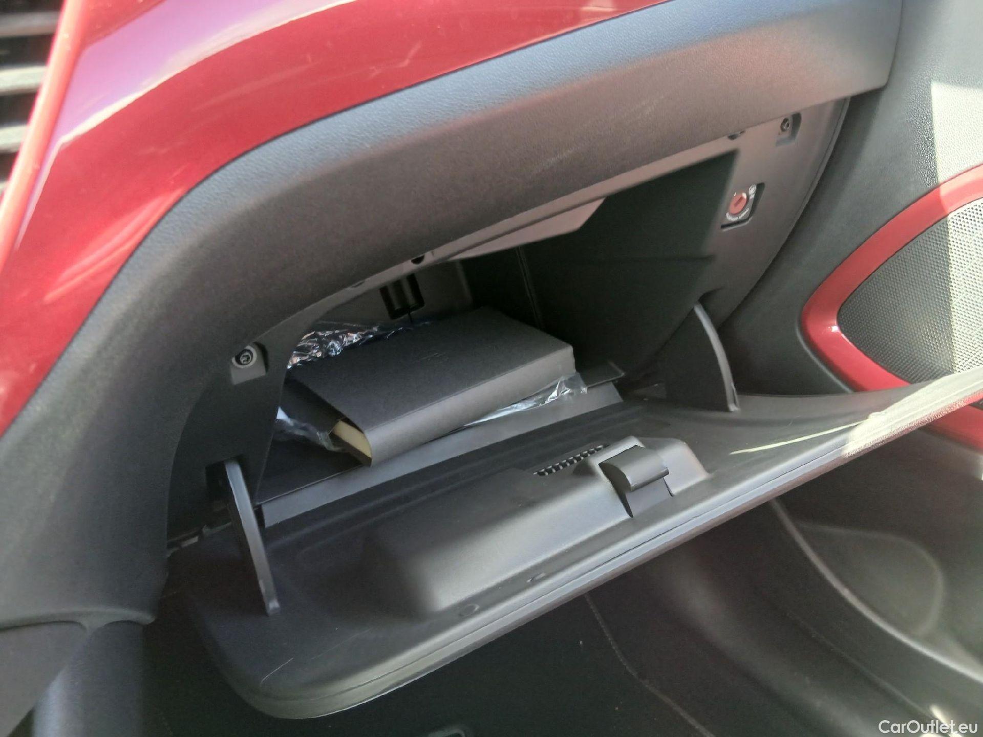  Opel  Crossland OPEL  / 2020 / 5P / crossover 1.2 81kW (110CV) GS #1