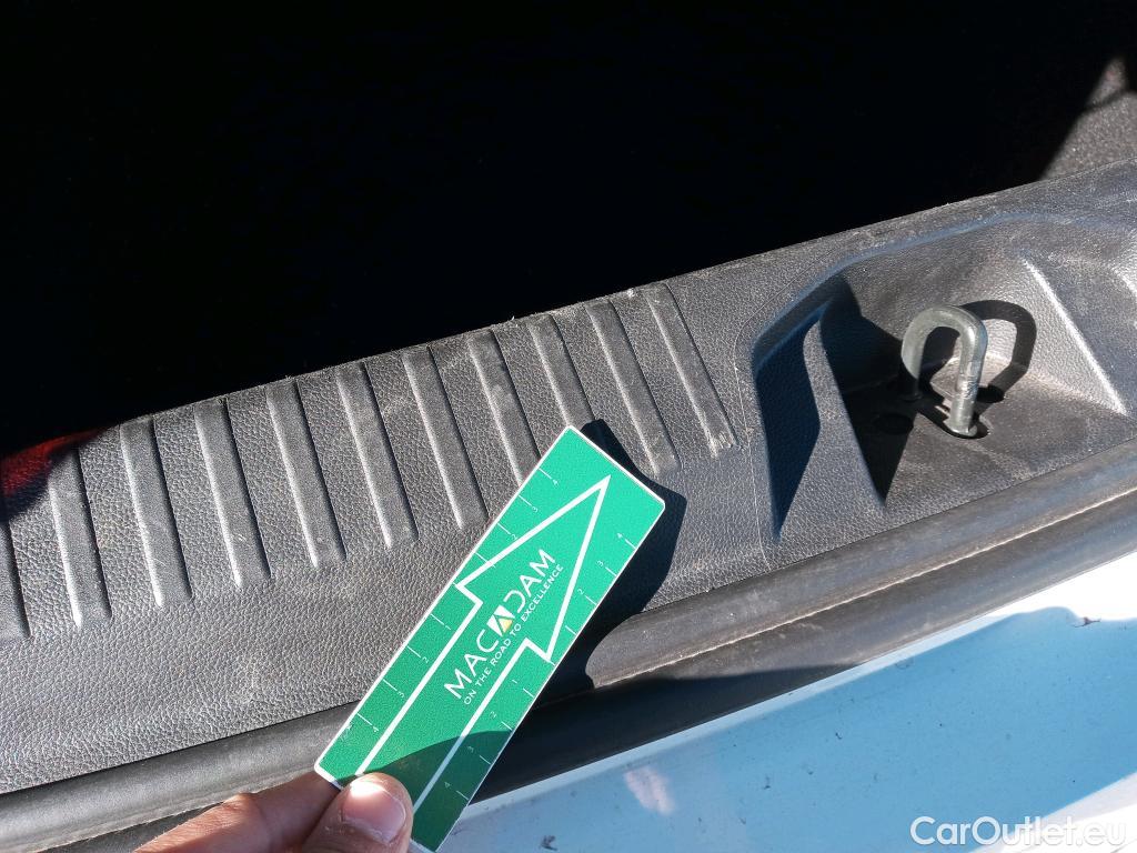  Renault  Clio RENAULT  / 2019 / 5P / berlina con portón Intens TCe 67 kW (91CV) #19