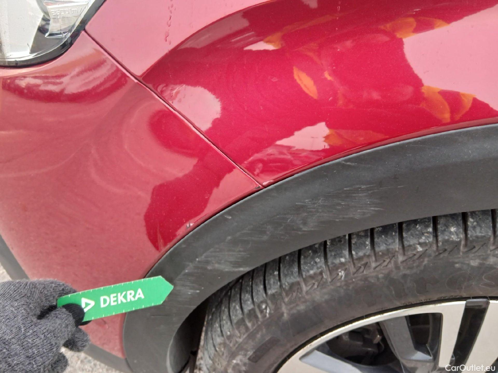  Peugeot  5008 PEUGEOT  / 2017 / 5P / todoterreno GT-Line BlueHDi 96kW (130CV) S&S EAT8 #4