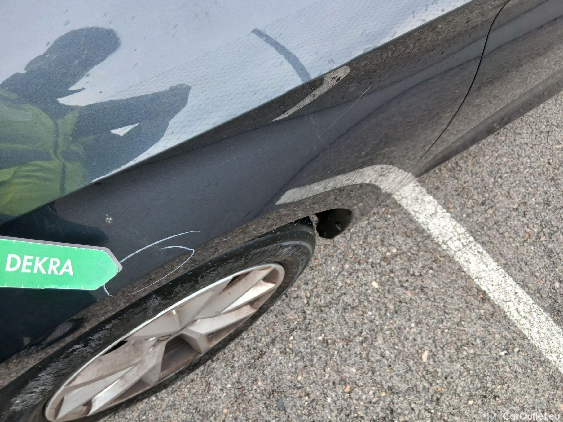  Land Rover  Discovery SEAT Nuevo León / 2020 / 5P / berlina con portón 2.0 TDI 85kW S&S Style Go(SP) #29