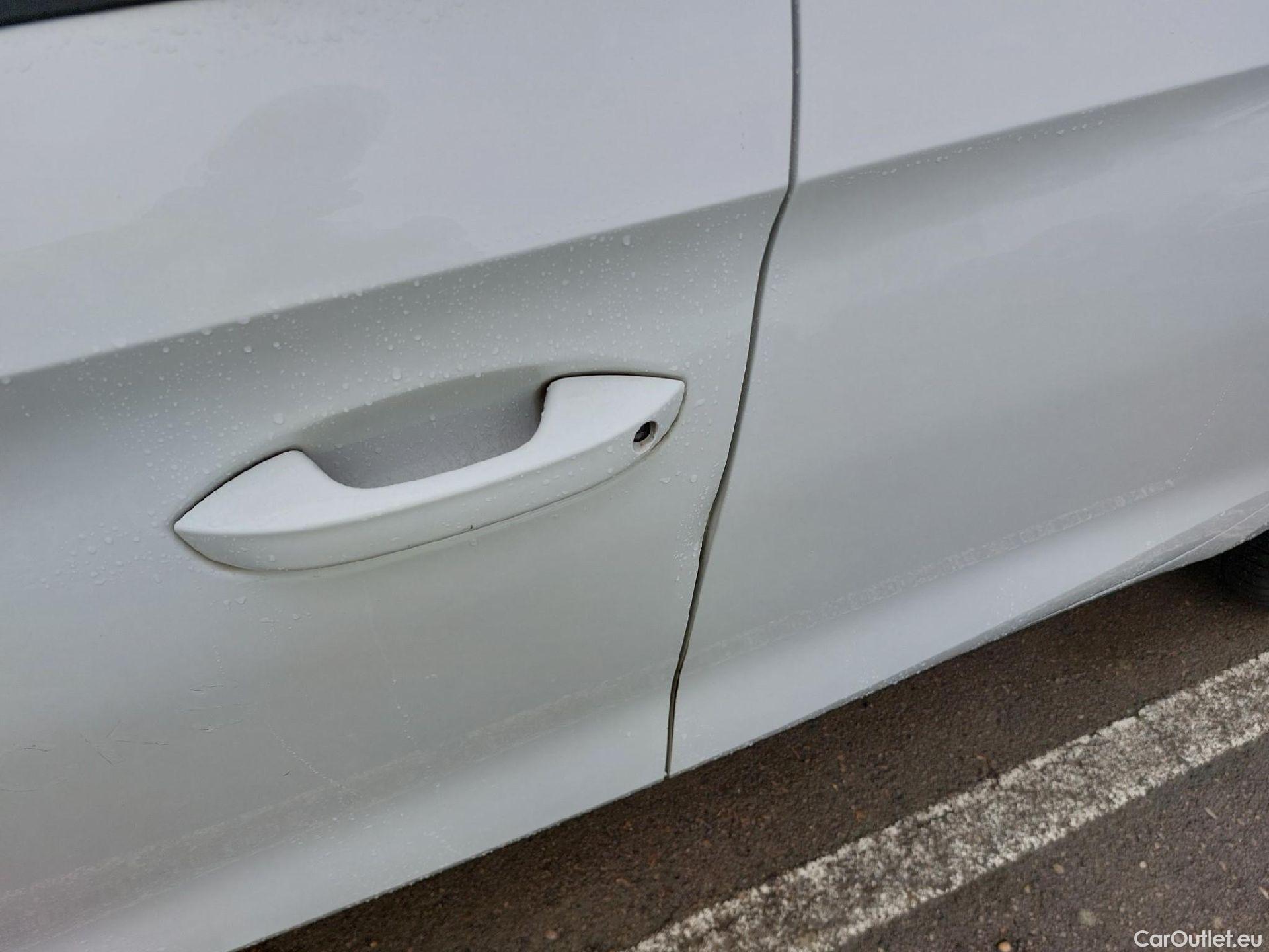  Seat  Leon SEAT Nuevo León / 2020 / 5P / familiar SP 2.0 TDI 85kW Style Go(SP) #10