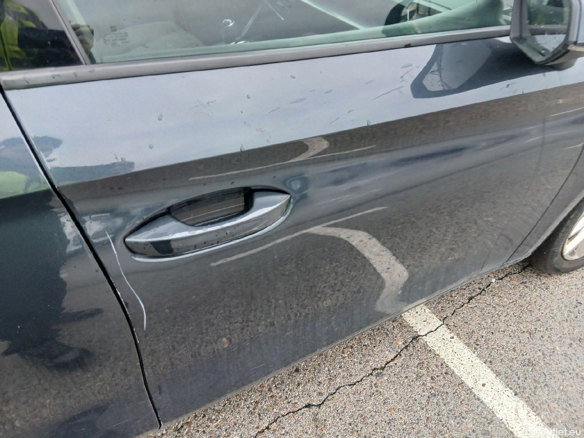  Land Rover  Discovery SEAT Nuevo León / 2020 / 5P / berlina con portón 2.0 TDI 85kW S&S Style Go(SP) #45