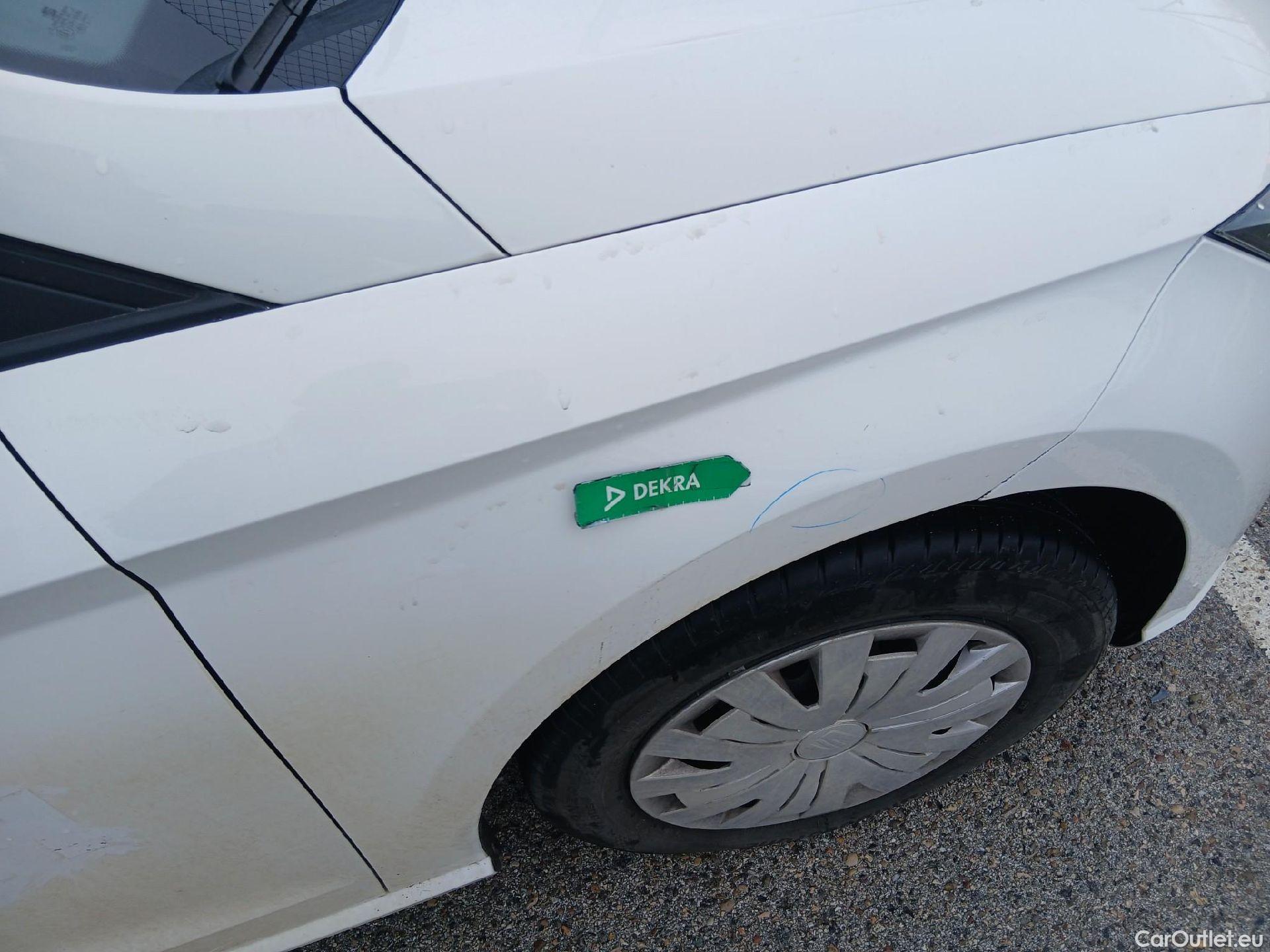  Seat  Ibiza SEAT  / 2017 / 5P / berlina con portón 1.0 MPI 59kW (80CV) Reference Plus(SP) #37