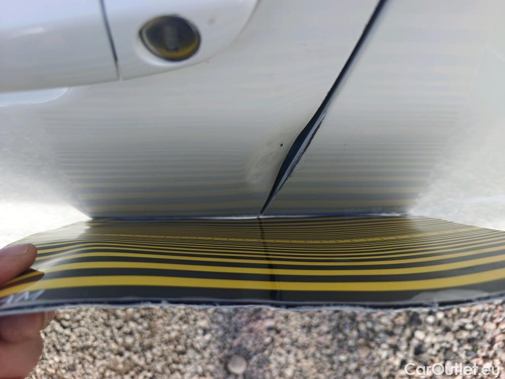  Peugeot  2008 PEUGEOT  / 2019 / 5P / todoterreno Allure BlueHDI 81kW (110CV) #4