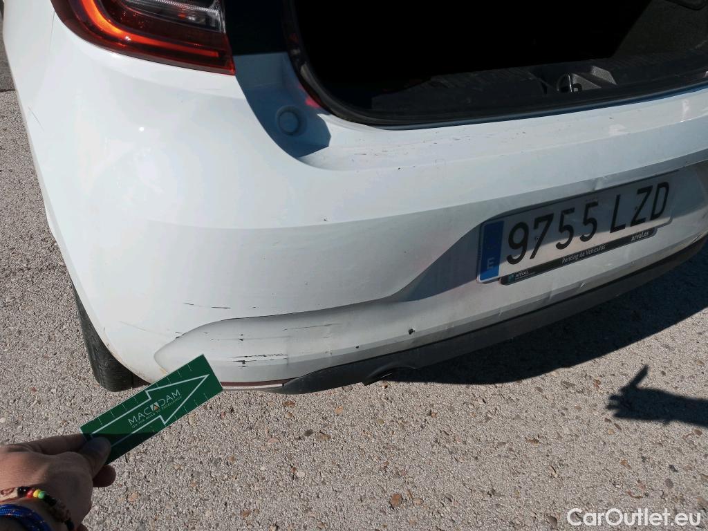  Renault  Clio RENAULT  / 2019 / 5P / berlina con portón Intens TCe 67 kW (91CV) #18