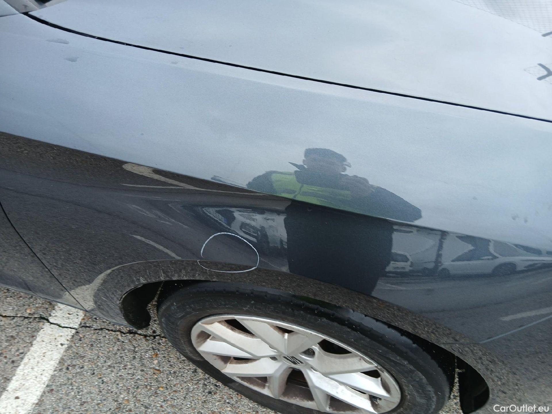  Land Rover  Discovery SEAT Nuevo León / 2020 / 5P / berlina con portón 2.0 TDI 85kW S&S Style Go(SP) #50