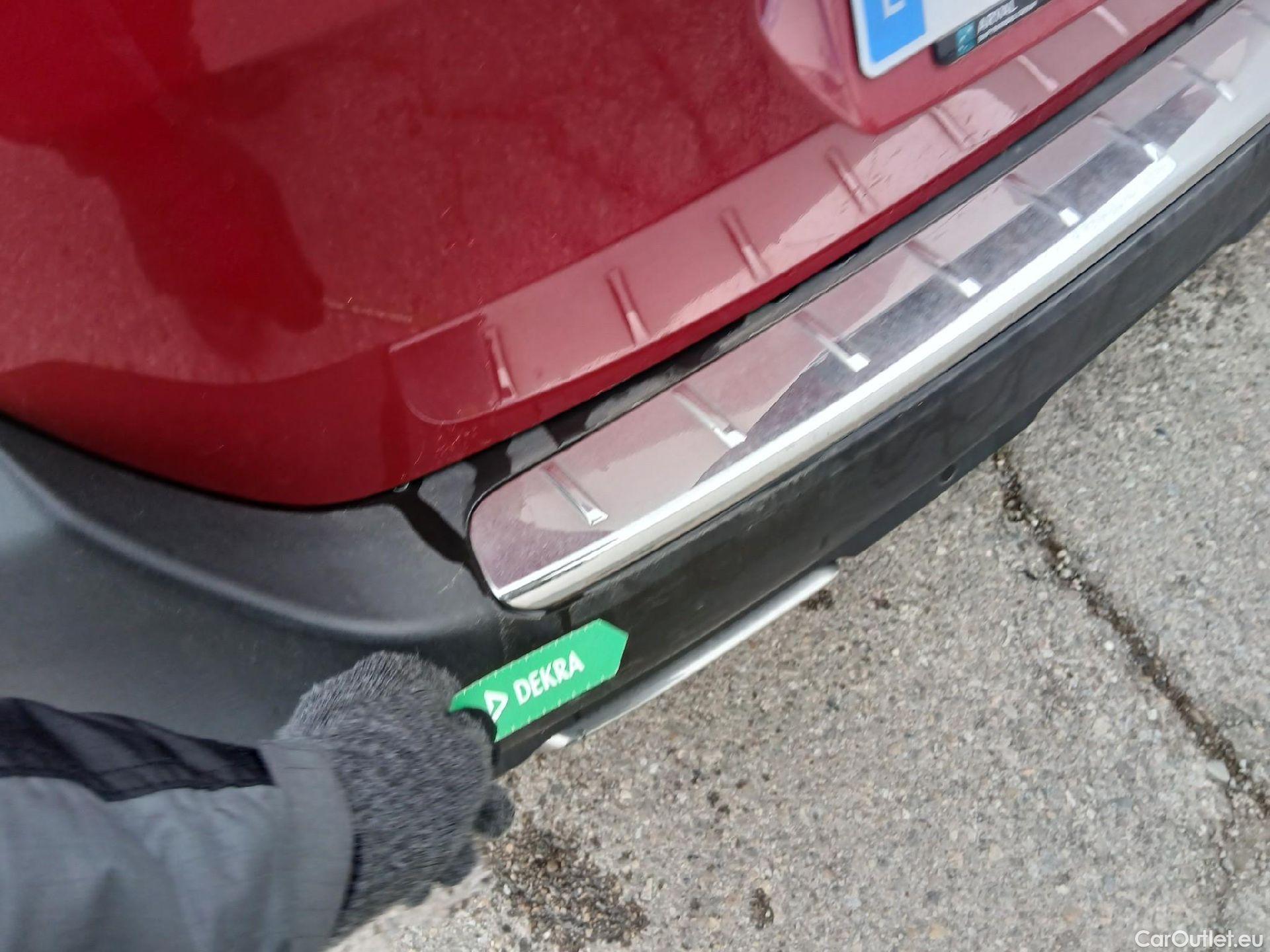  Peugeot  5008 PEUGEOT  / 2017 / 5P / todoterreno GT-Line BlueHDi 96kW (130CV) S&S EAT8 #24