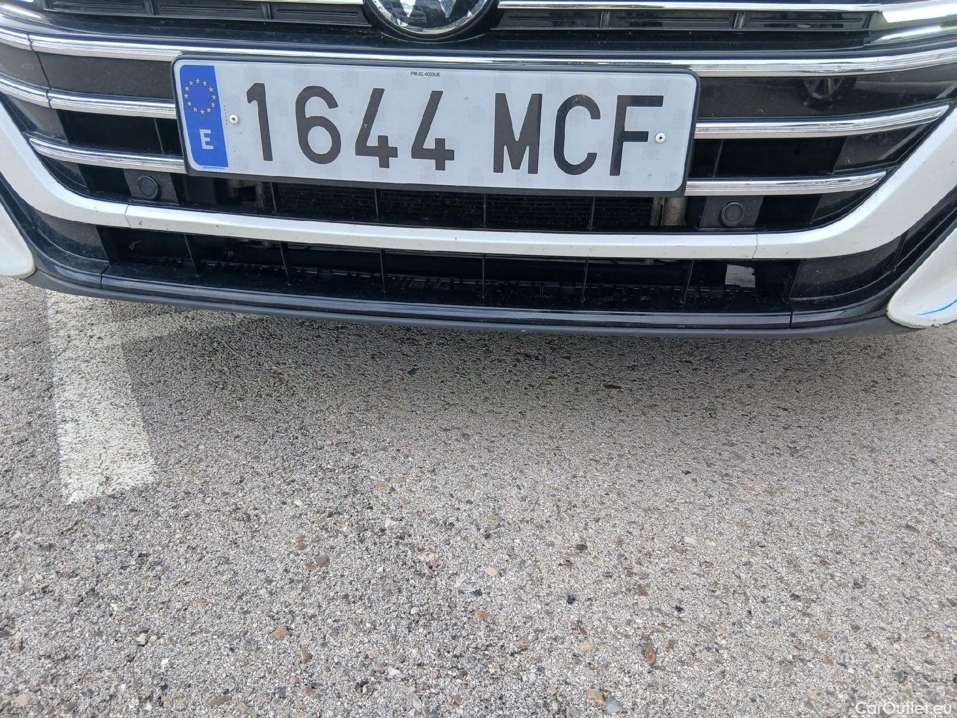  Volkswagen  Arteon VOLKSWAGEN  / 2020 / 5P / berlina con portón R-Line 2.0 TDI 147kW (200CV) DSG #6