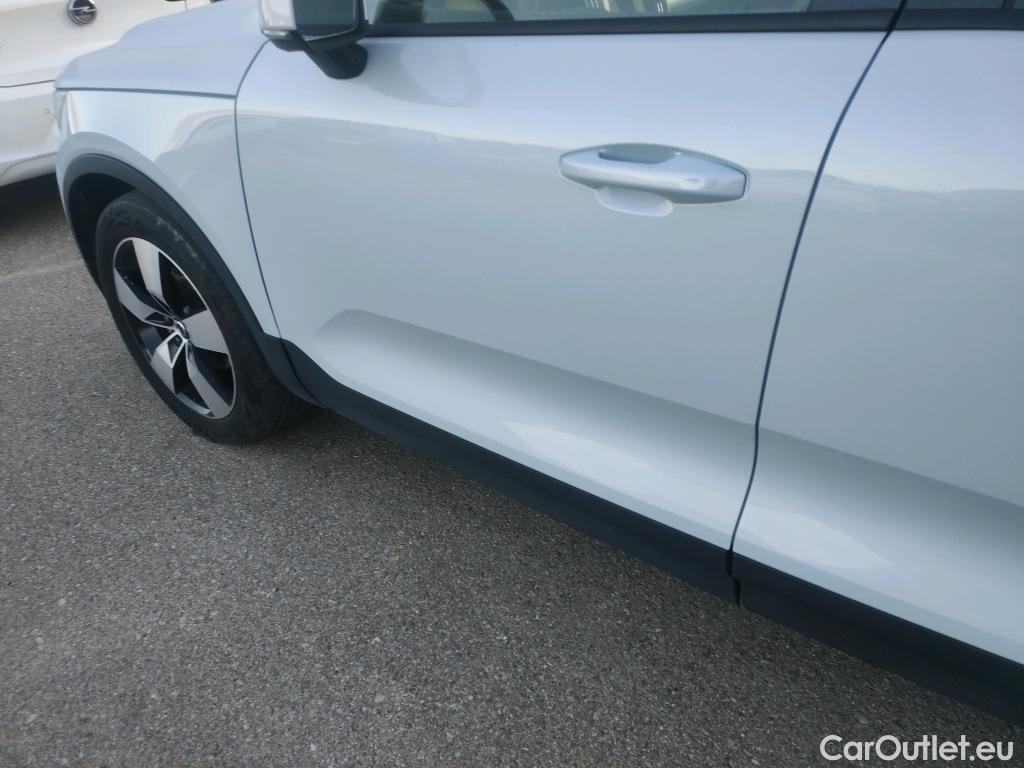  Volvo  XC 40 VOLVO XC40 / 2017 / 5P / todoterreno 1.5 T3 Momentum Pro Auto #5