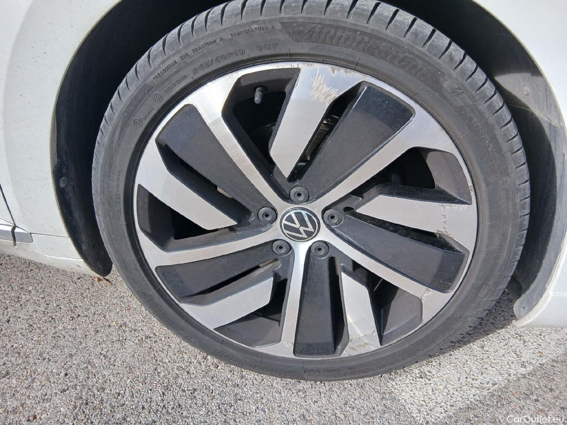  Volkswagen  Arteon VOLKSWAGEN  / 2020 / 5P / berlina con portón R-Line 2.0 TDI 147kW (200CV) DSG #44