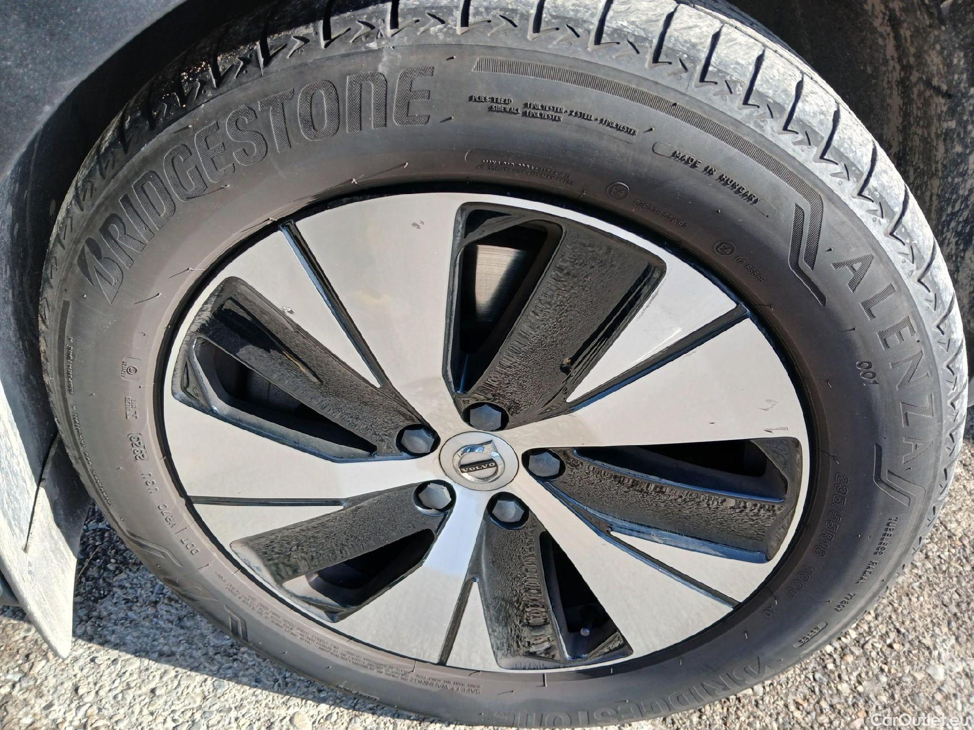  Volvo  XC 40 VOLVO XC40 / 2017 / 5P / todoterreno 1.5 T4 Twin Recharge R-Design Exp Auto #13