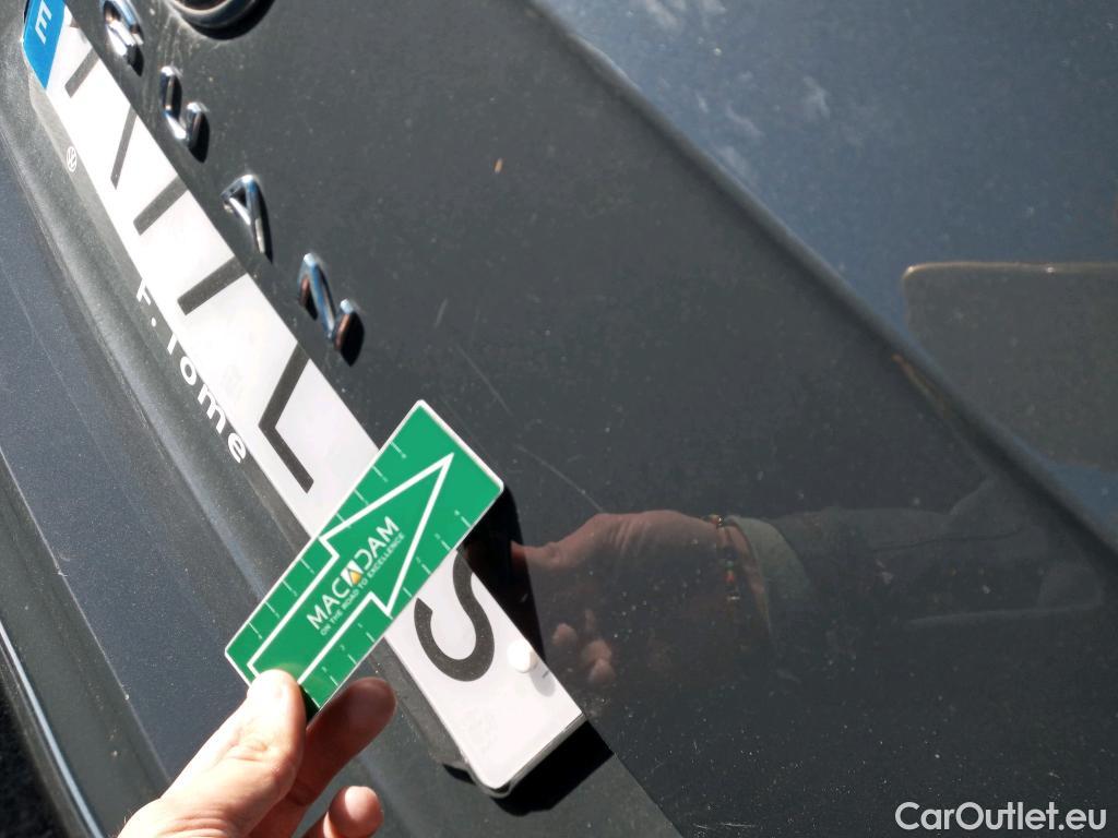  Volkswagen  Tiguan VOLKSWAGEN  / 2020 / 5P / todoterreno R-Line 2.0 TDI 110kW (150CV) DSG #21