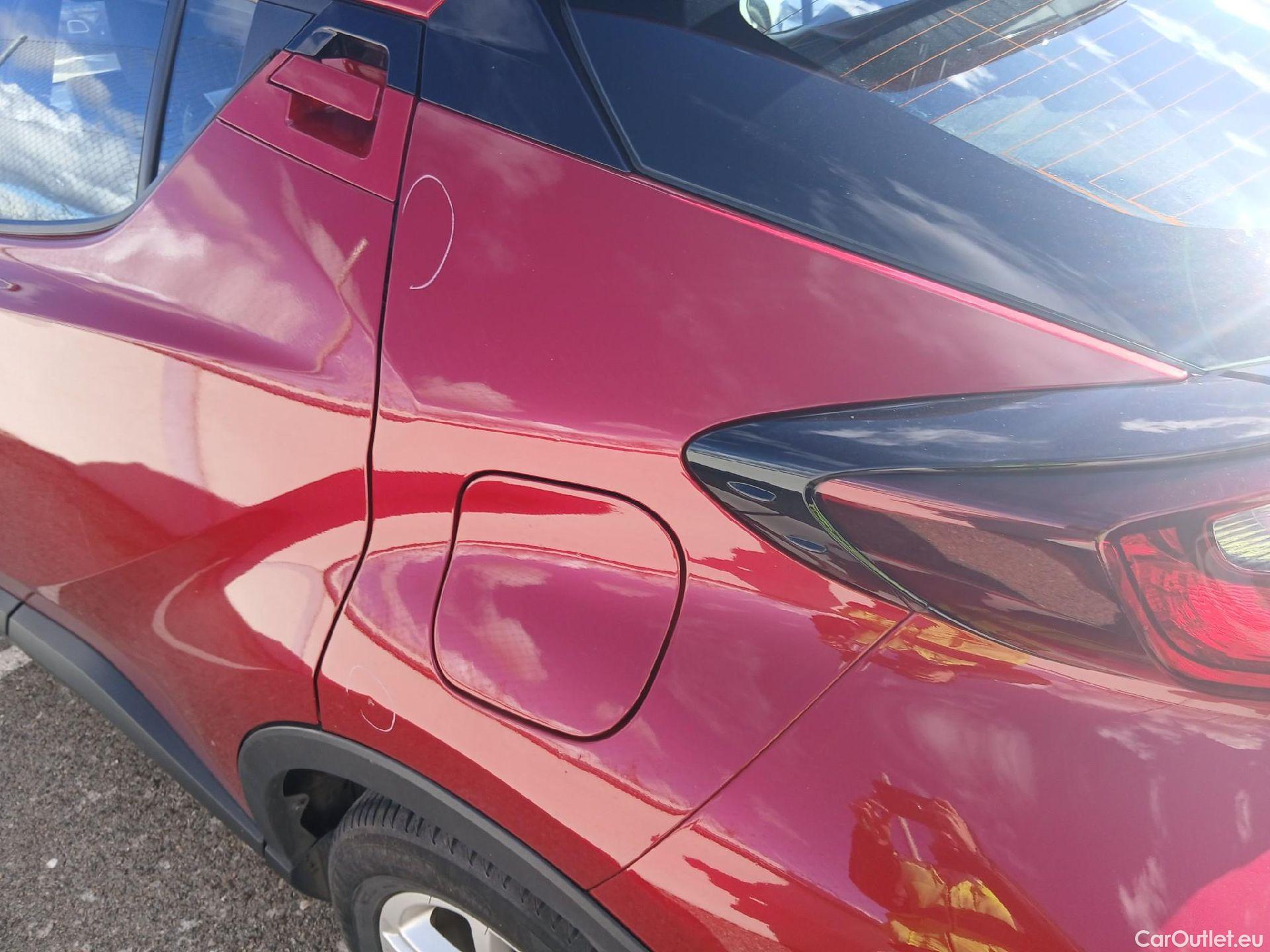  Toyota  C-HR TOYOTA  / 2019 / 5P / todoterreno 1.8 125H Active #14