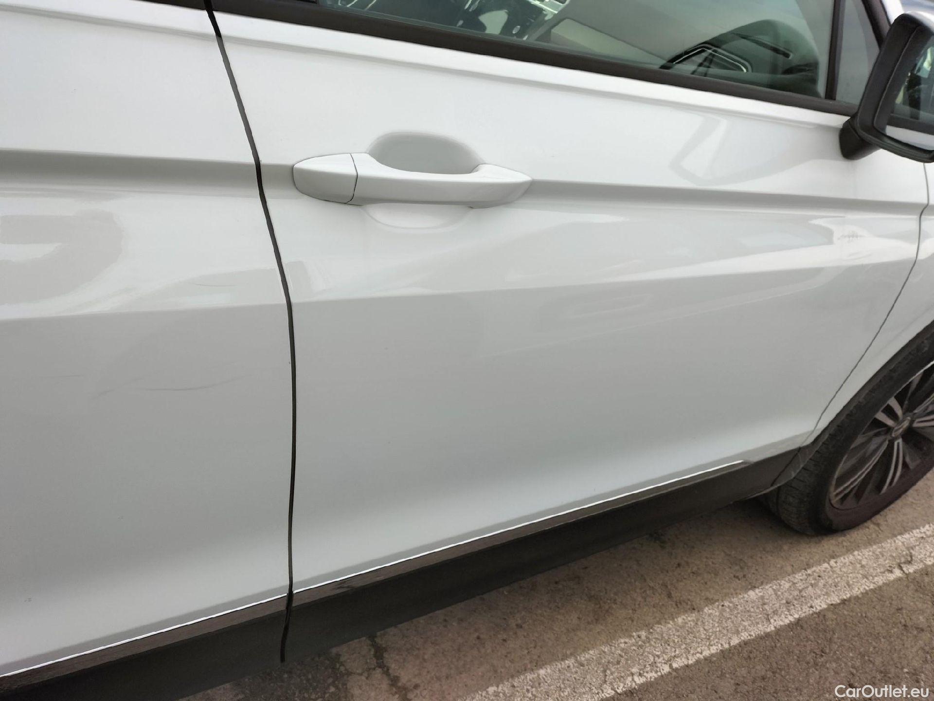  Volkswagen  Tiguan VOLKSWAGEN  / 2020 / 5P / todoterreno Life 1.4 TSI eHybrid 180kW (245CV) DSG #14