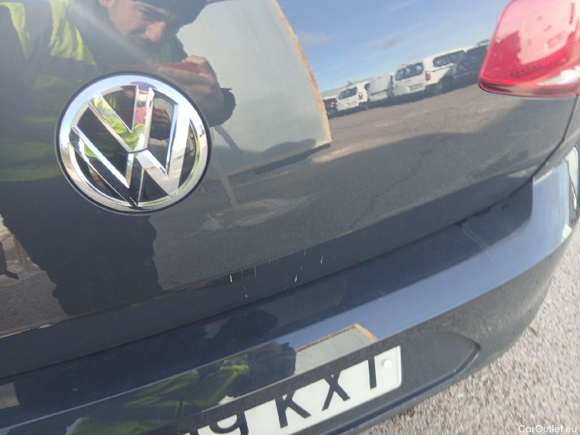  Volkswagen  Passat VOLKSWAGEN  / 2014 / 4P / sedán Edition 2.0 TDI 110kW (150CV) #16