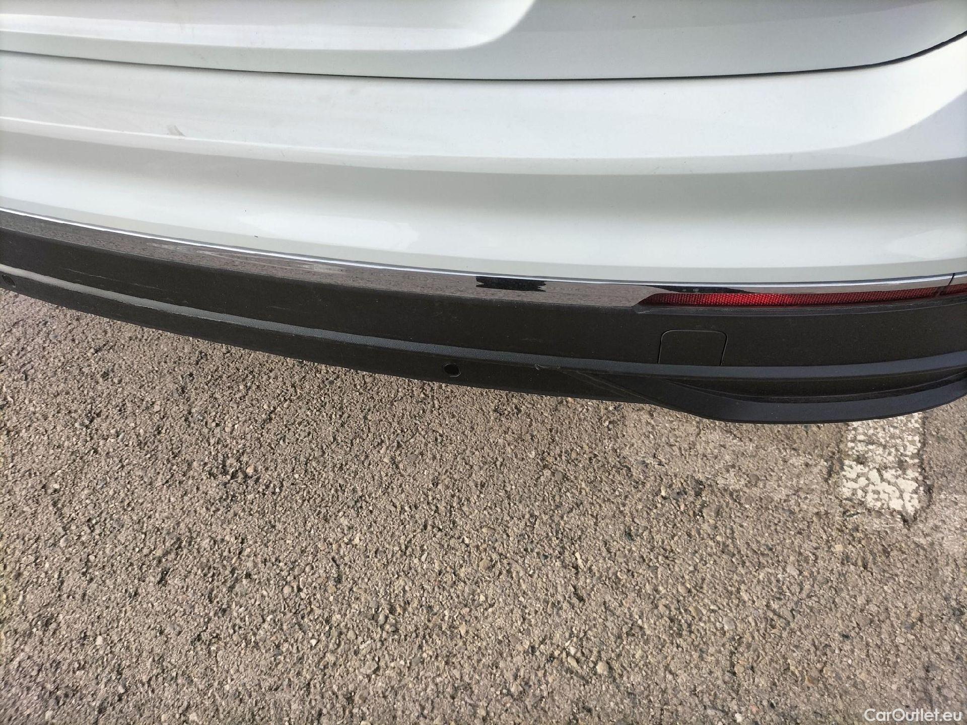  Volkswagen  Tiguan VOLKSWAGEN  / 2020 / 5P / todoterreno Life 1.4 TSI eHybrid 180kW (245CV) DSG #12