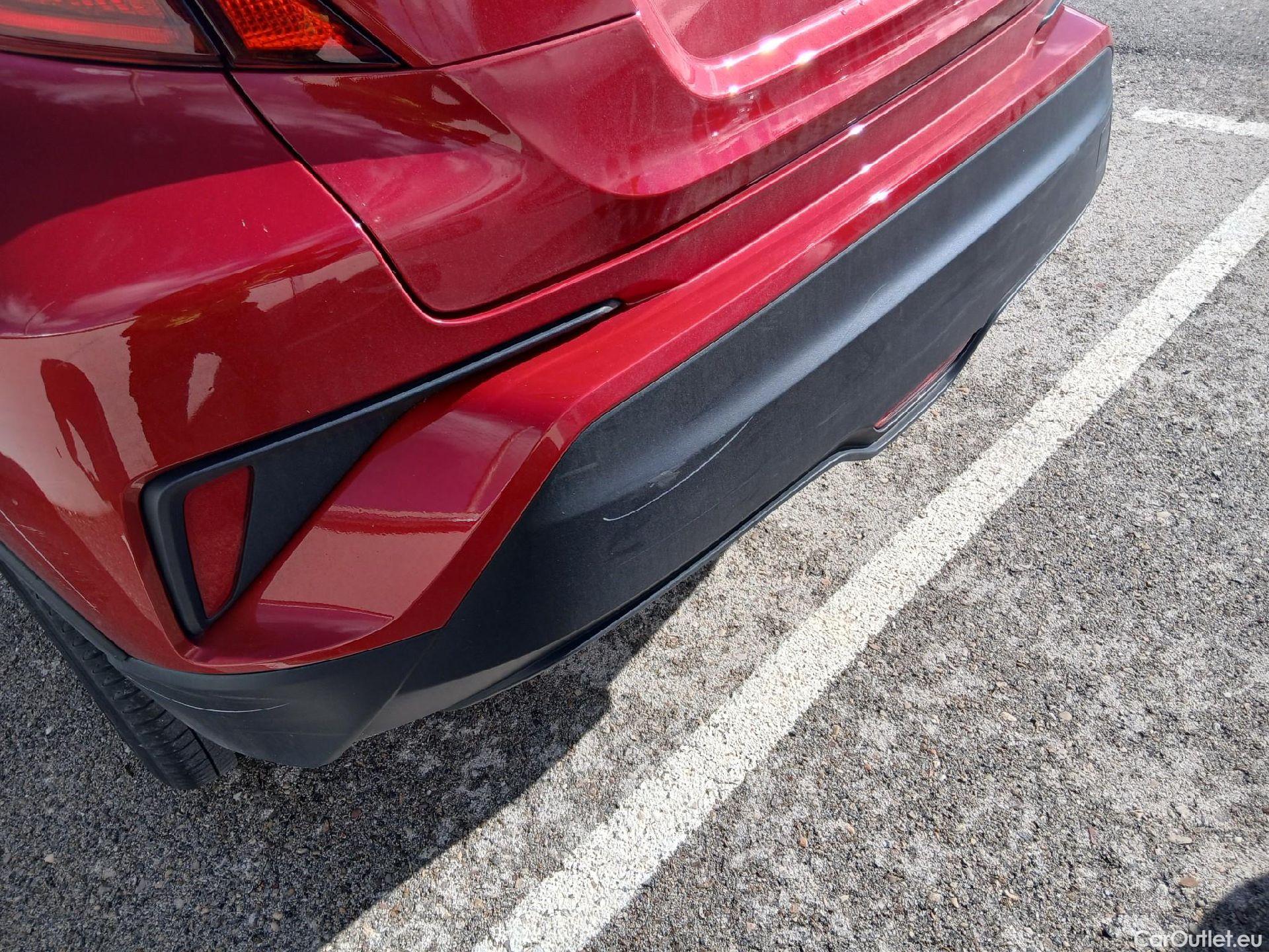  Toyota  C-HR TOYOTA  / 2019 / 5P / todoterreno 1.8 125H Active #18