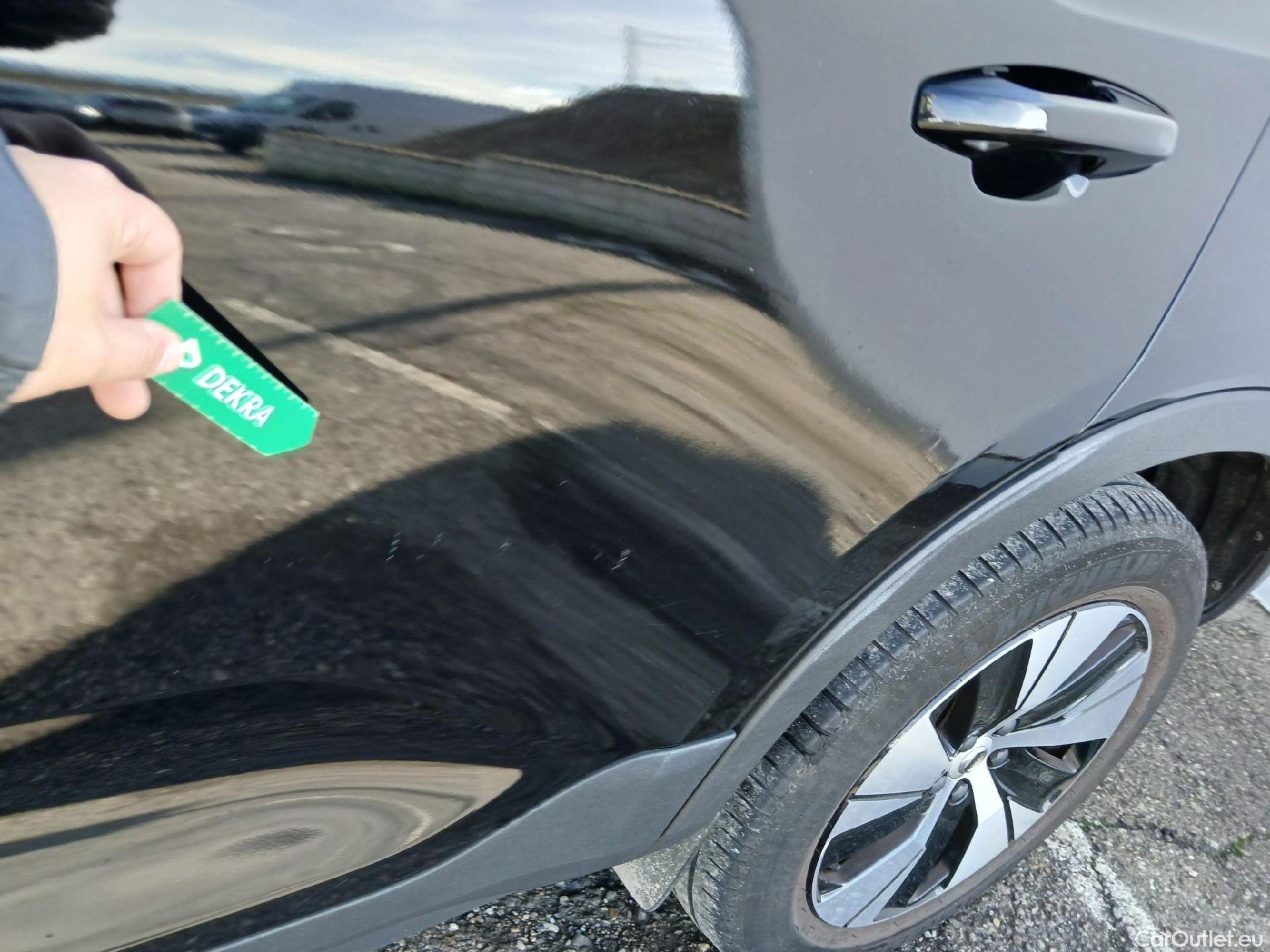  Volvo  XC 40 VOLVO XC40 / 2017 / 5P / todoterreno 1.5 T4 Twin Recharge R-Design Exp Auto #20