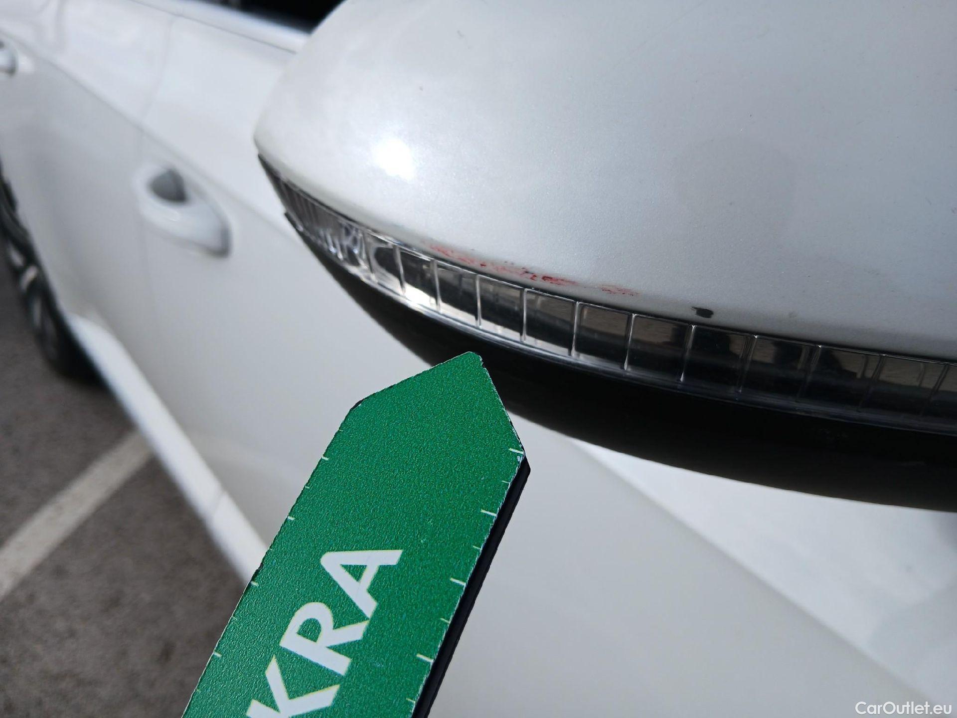  Volkswagen  Arteon VOLKSWAGEN  / 2020 / 5P / berlina con portón R-Line 2.0 TDI 147kW (200CV) DSG #43