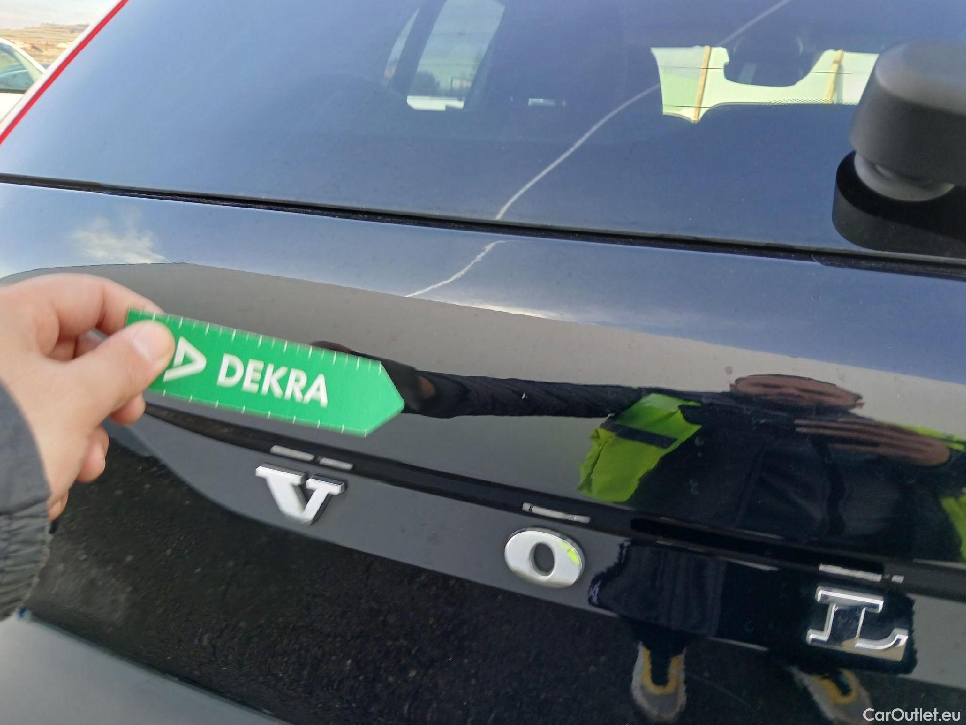  Volvo  XC 40 VOLVO XC40 / 2017 / 5P / todoterreno 1.5 T4 Twin Recharge R-Design Exp Auto #28