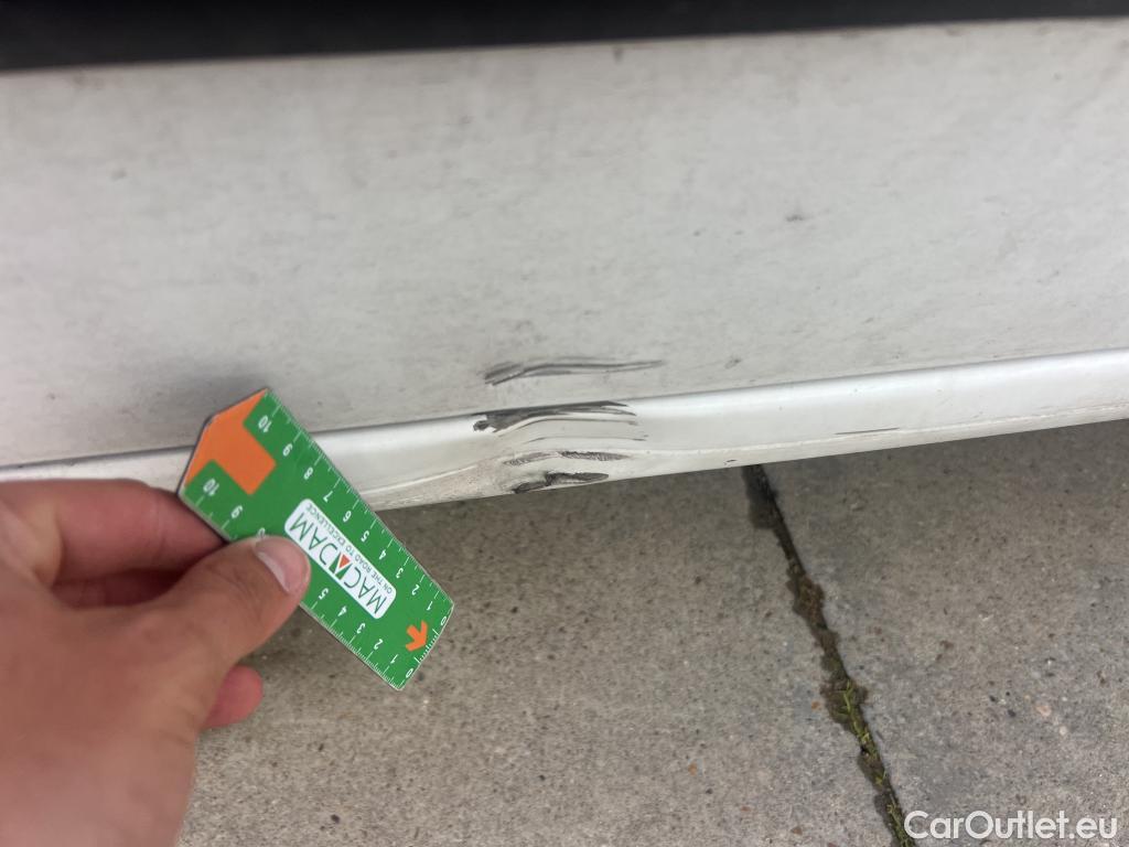  Citroen  Berlingo CITROEN  / 2018 / 4P / combi Talla M BlueHDi 100 LIVE (AC) #8