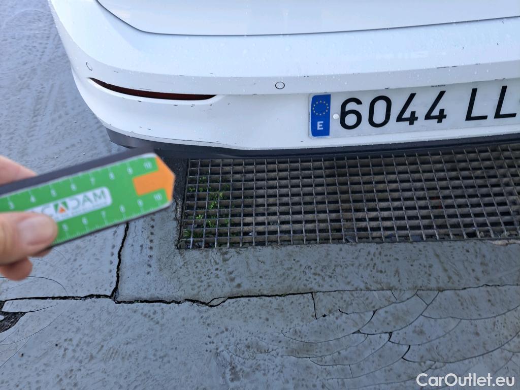  Volkswagen  Golf  VOLKSWAGEN / 2020 / 5P / berlina con portón 2.0 TDI 85kW (115CV) #27