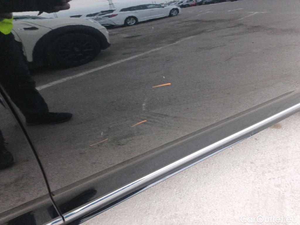  Volkswagen  Passat VOLKSWAGEN  / 2019 / 5P / familiar Variant R-Line 2.0 TDI 110kW DSG #5