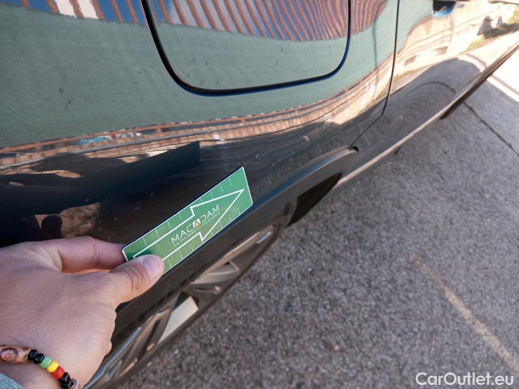  Volkswagen  Tiguan VOLKSWAGEN  / 2020 / 5P / todoterreno R-Line 2.0 TDI 110kW (150CV) DSG #3