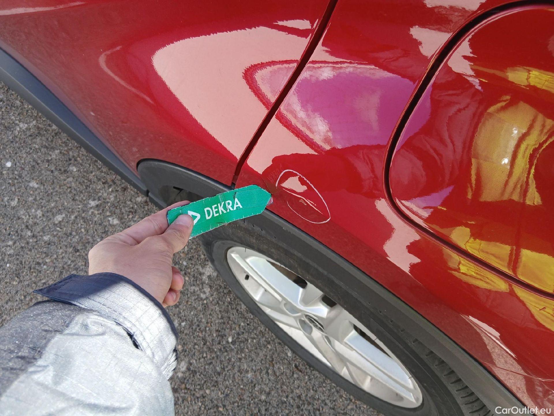  Toyota  C-HR TOYOTA  / 2019 / 5P / todoterreno 1.8 125H Active #15