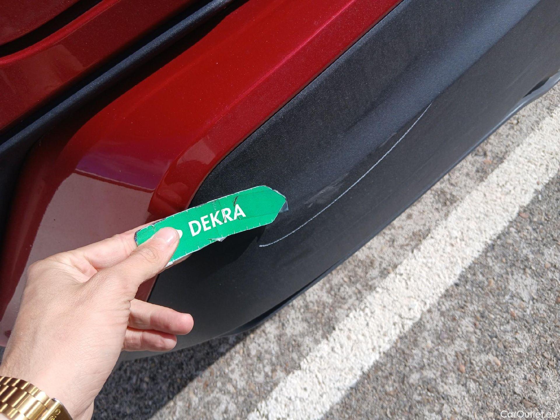  Toyota  C-HR TOYOTA  / 2019 / 5P / todoterreno 1.8 125H Active #19