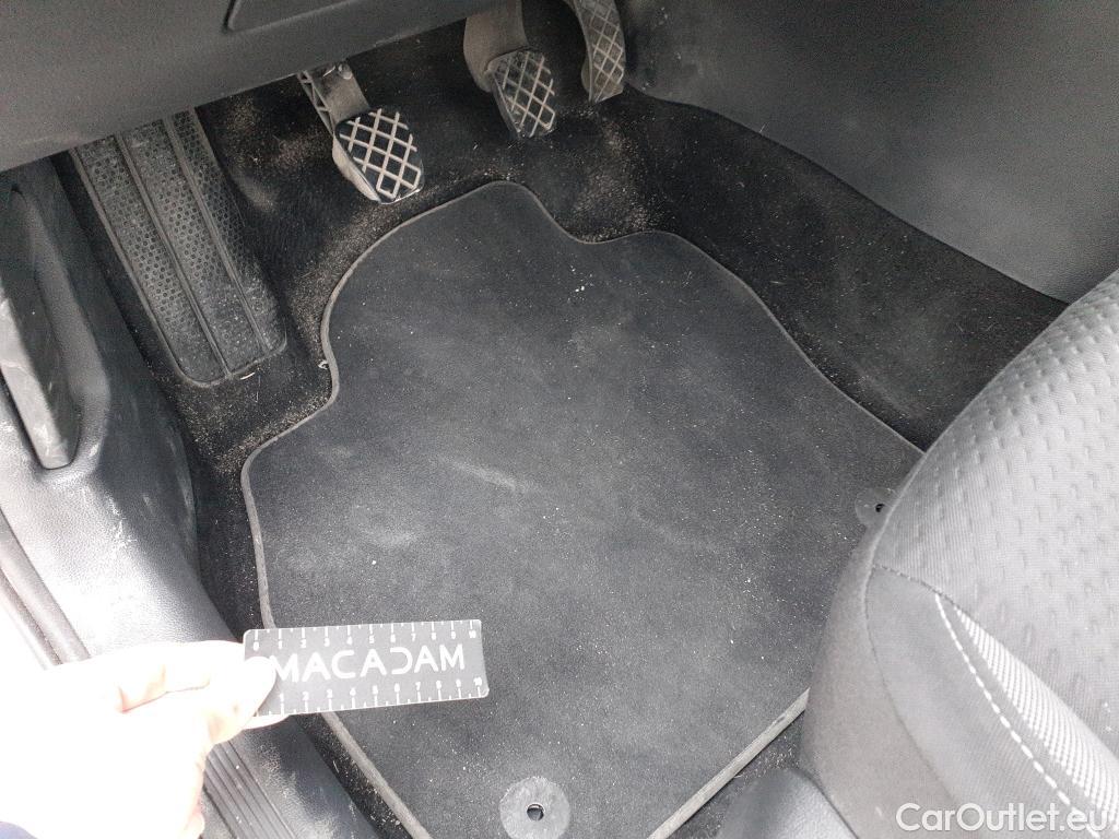  Volkswagen  Polo VOLKSWAGEN  / 2021 / 5P / berlina con portón Life 1.0 TSI 70kW (95CV) #21