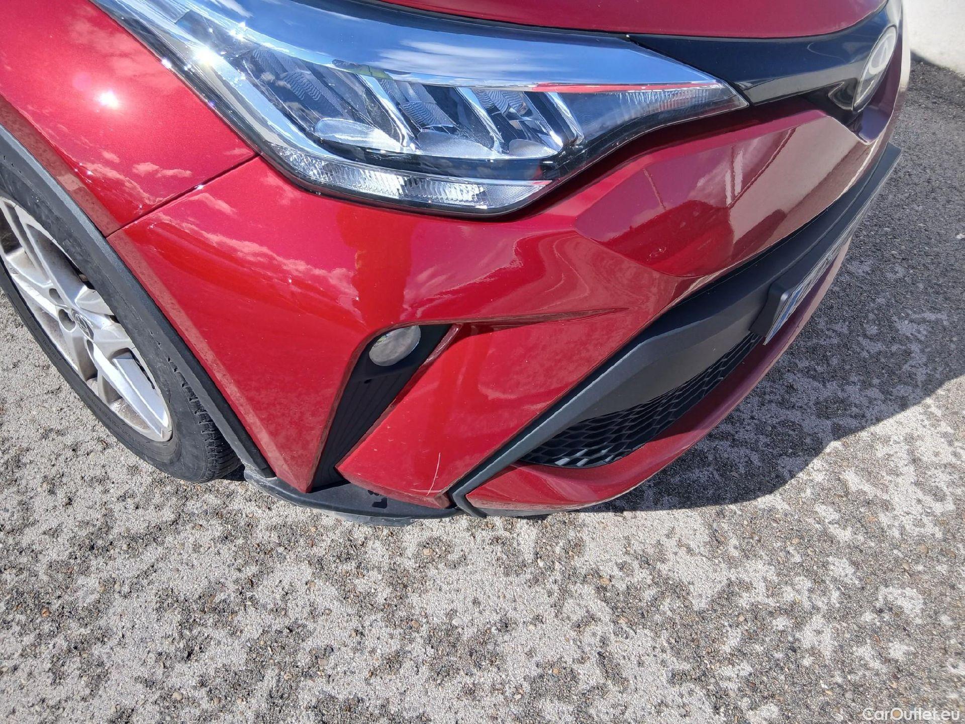  Toyota  C-HR TOYOTA  / 2019 / 5P / todoterreno 1.8 125H Active #1