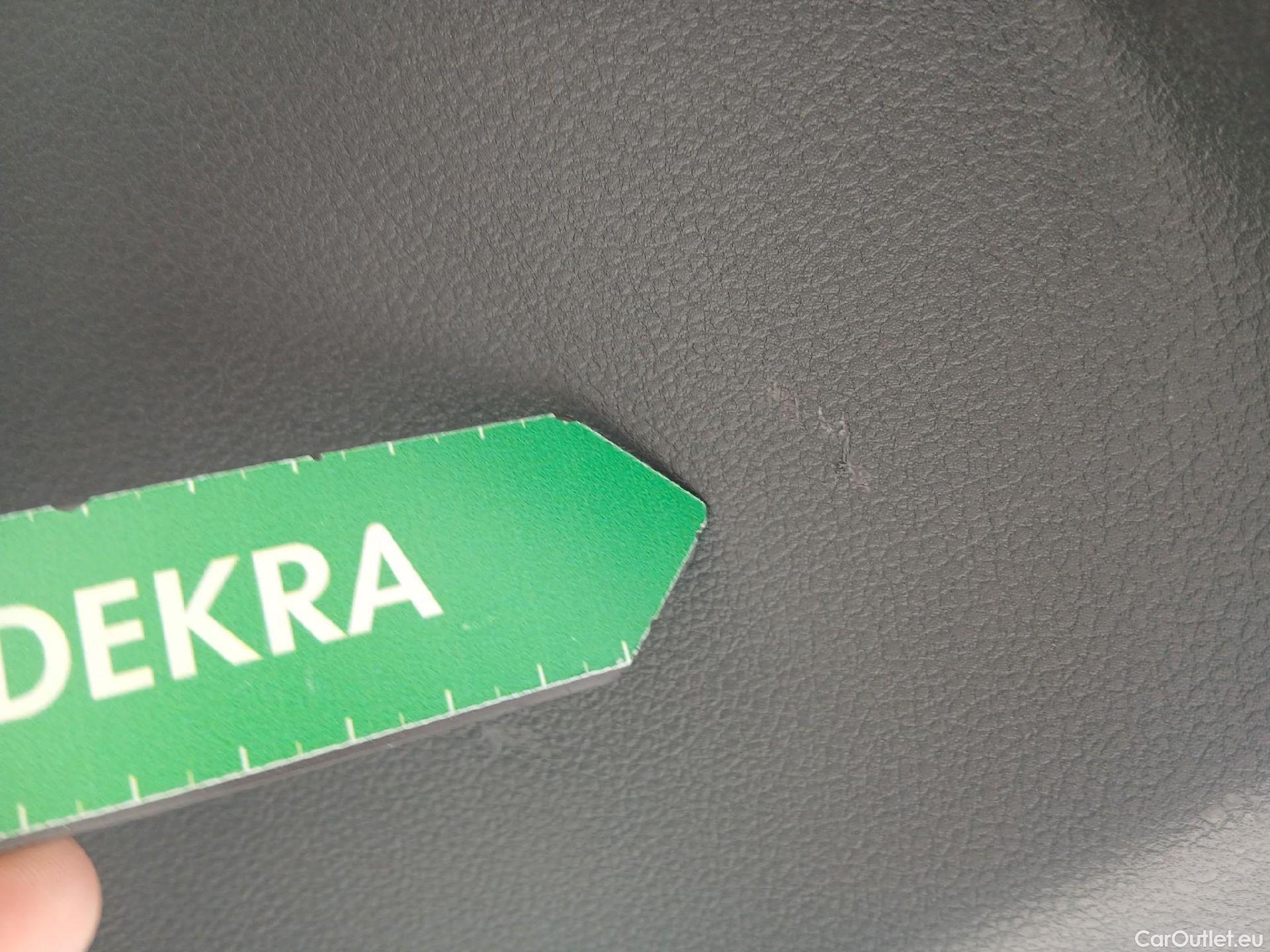  Volkswagen  Arteon VOLKSWAGEN  / 2020 / 5P / berlina con portón R-Line 2.0 TDI 147kW (200CV) DSG #34