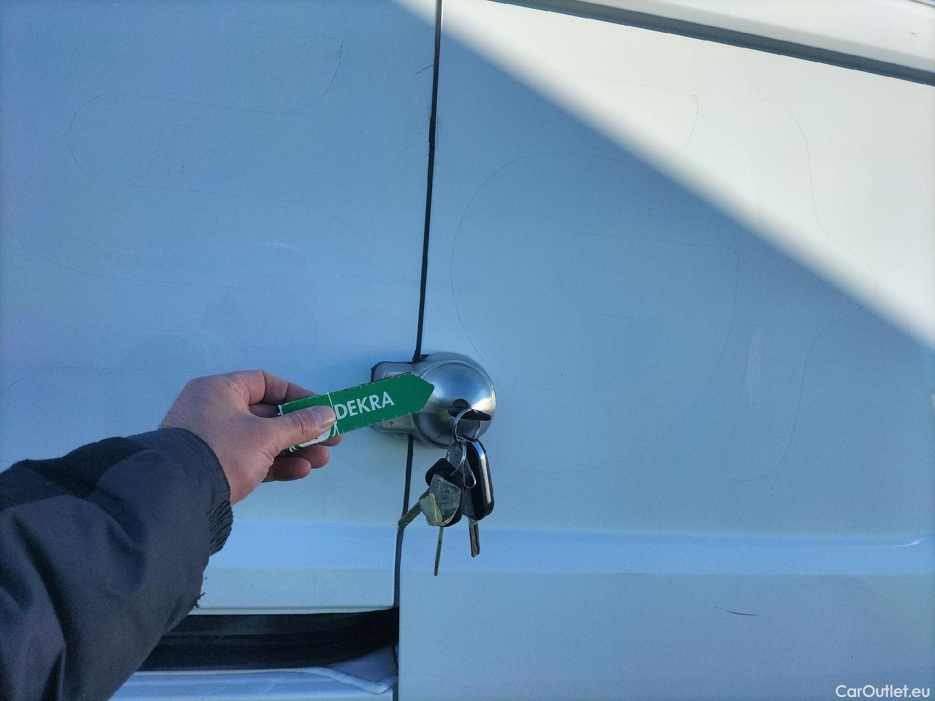  Citroen  Berlingo CITROEN  / 2018 / 3P / furgón derivado de turismo Talla M BlueHDi 100 CONTROL #37