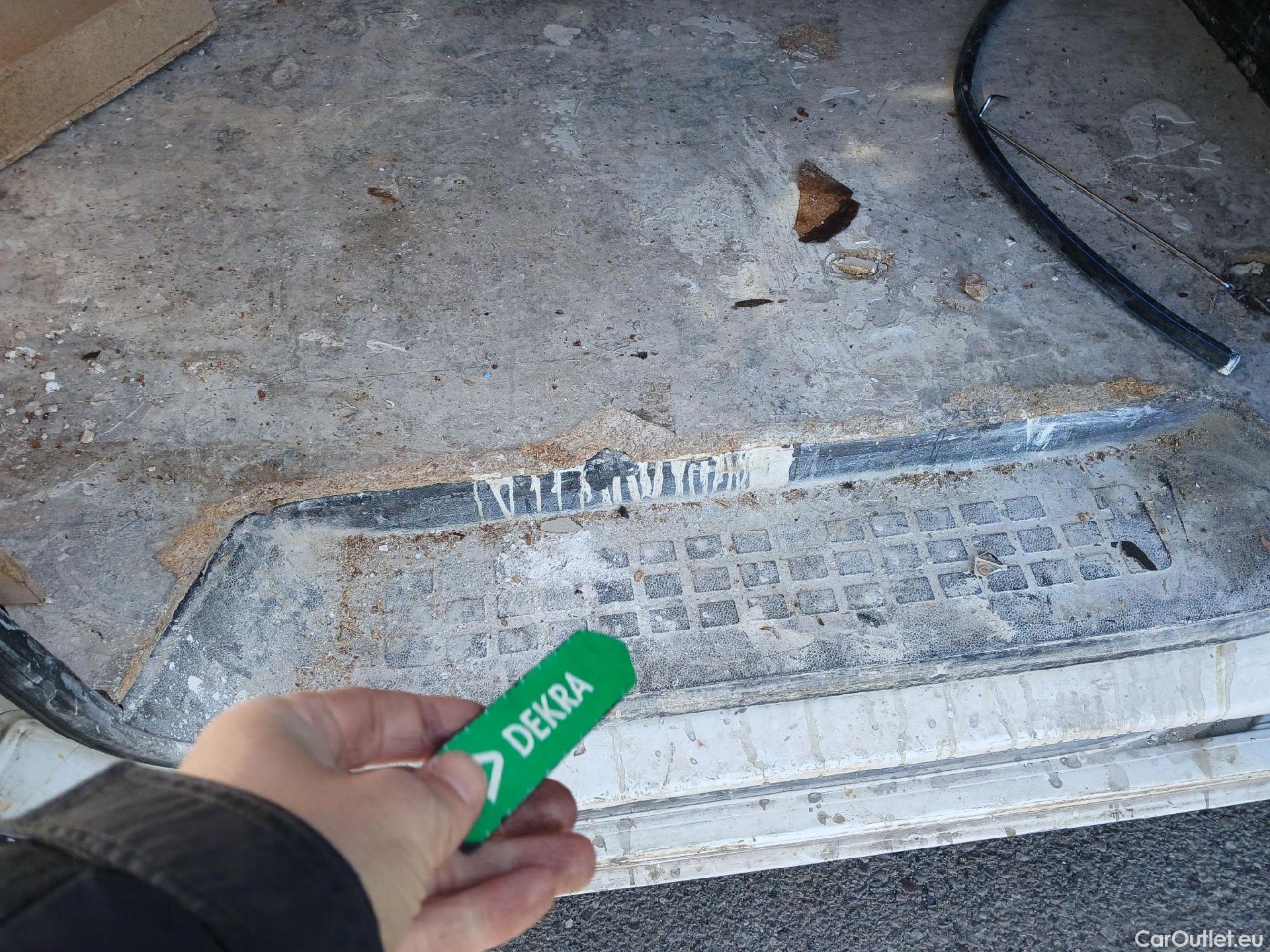  Peugeot  Expert PEUGEOT  / 2016 / 4P / furgón Furgón Pro 1.5 BlueHDi 120 Standard #44