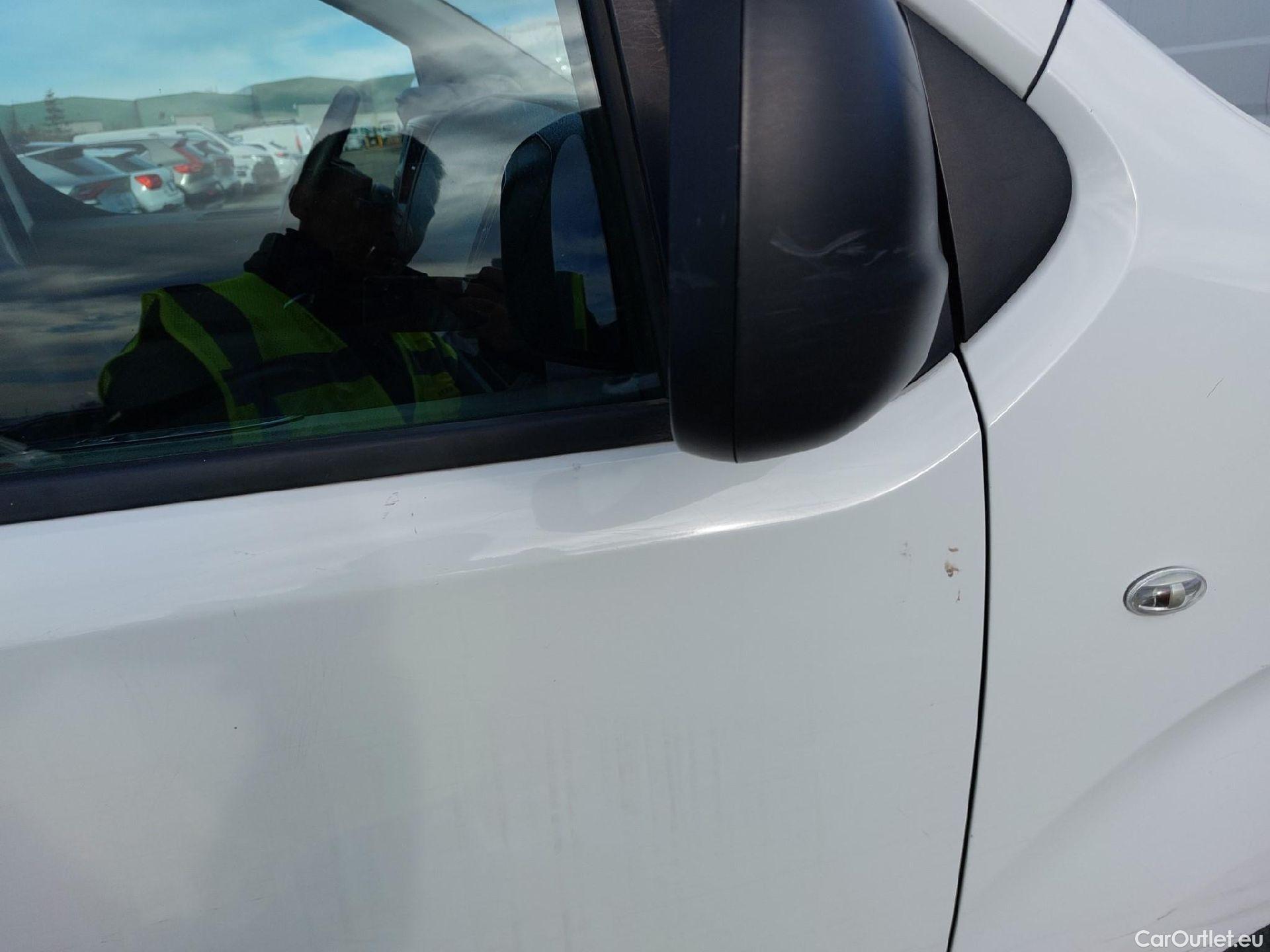  Citroen  Jumpy CITROEN  / 2016 / 4P / furgón Talla M BlueHDi 100 S&S 6v Control #24