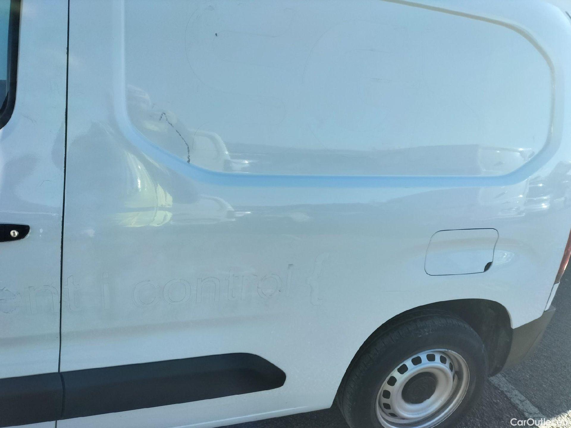  Citroen  Berlingo CITROEN  / 2018 / 3P / furgón derivado de turismo Talla M BlueHDi 100 CONTROL #23