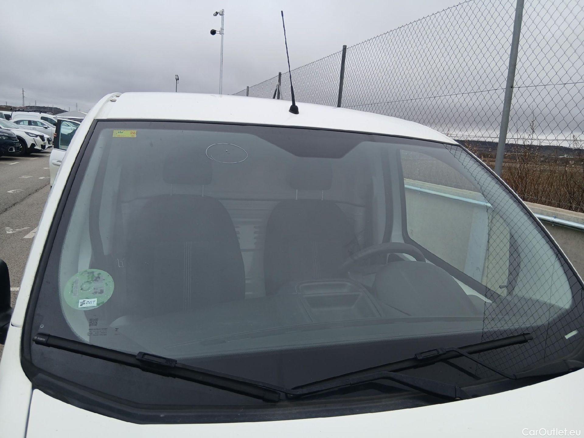  Fiat  Fiorino FIAT  / 2016 / 3P / furgón derivado de turismo Cargo Base 1.3 Mjet 59kW (80CV) E6 #1