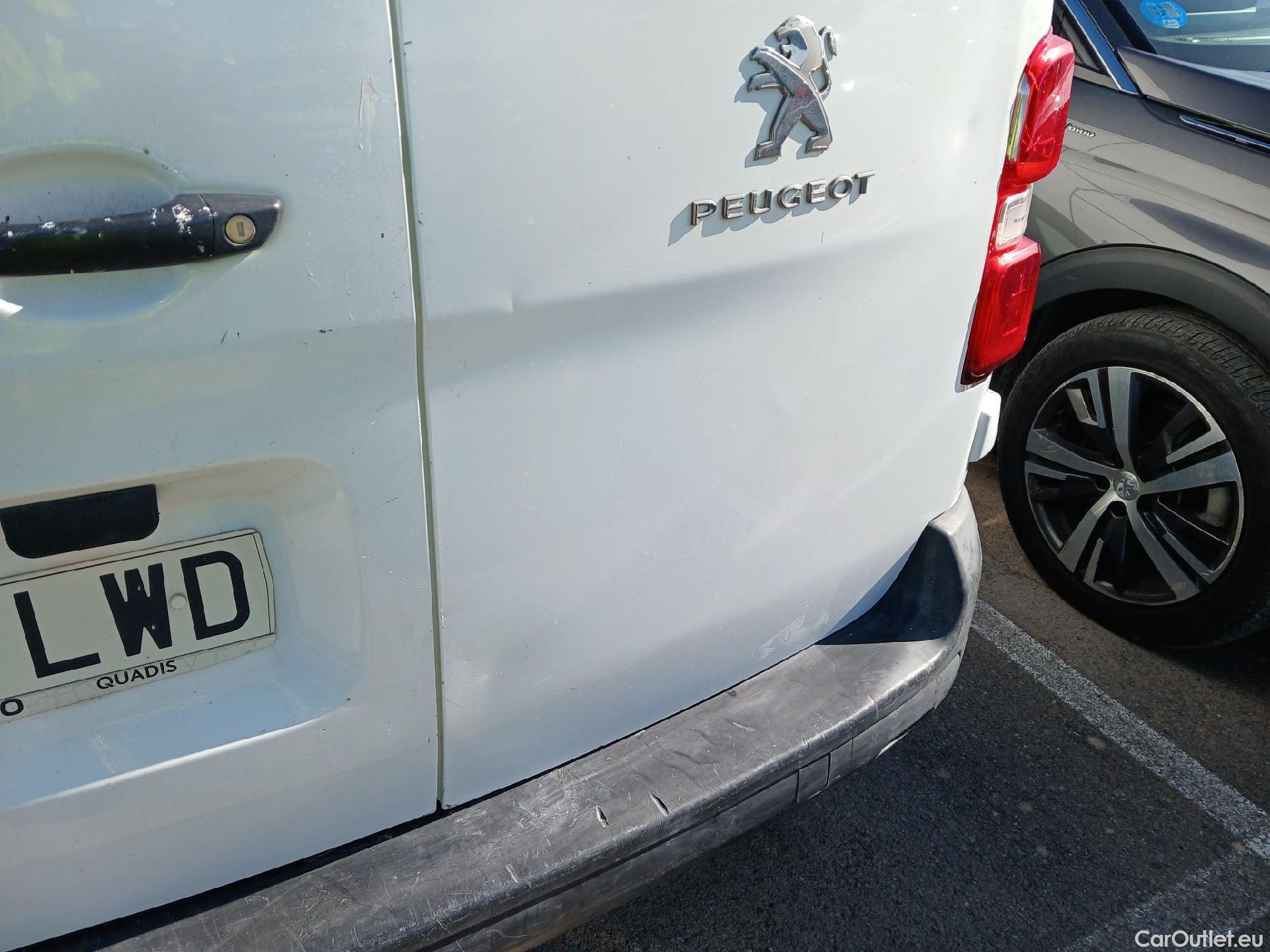  Peugeot  Expert PEUGEOT  / 2016 / 4P / furgón Furgón Pro 1.5 BlueHDi 120 Standard #21