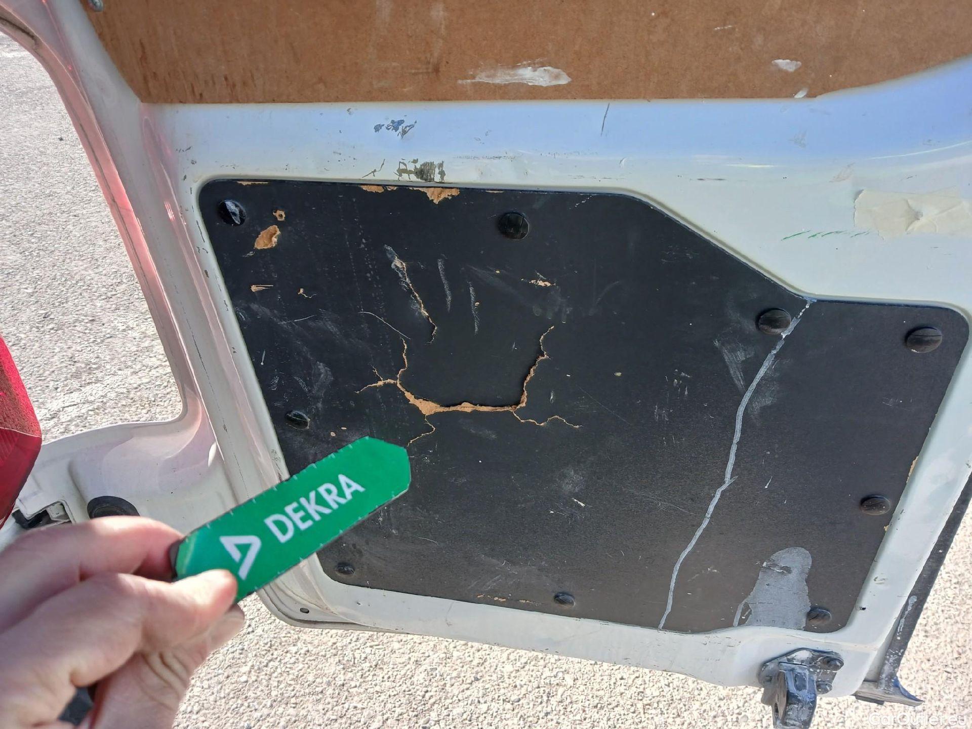  Peugeot  Expert PEUGEOT  / 2016 / 4P / furgón Furgón Pro 1.5 BlueHDi 120 Standard #50