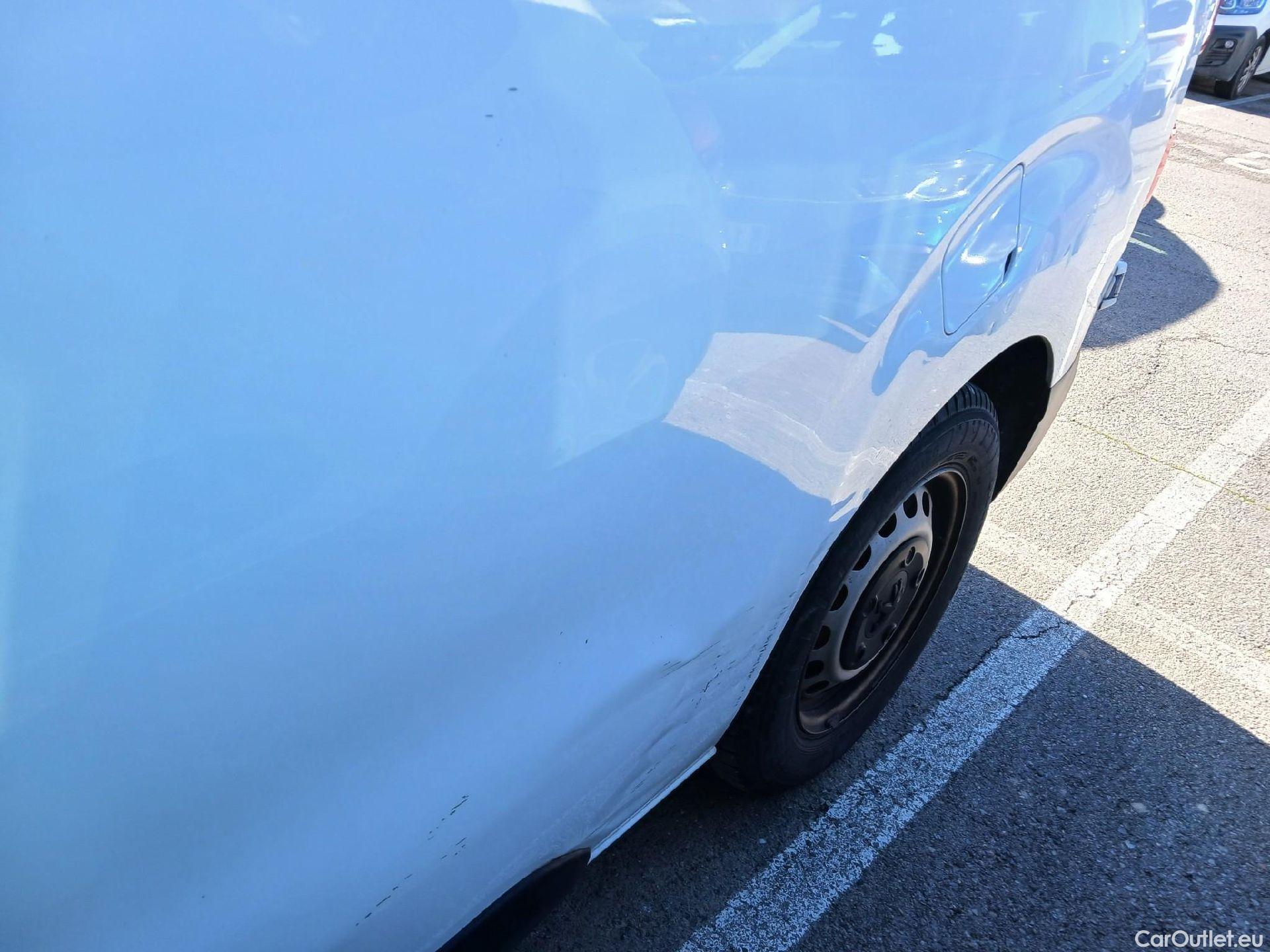  Peugeot  Expert PEUGEOT  / 2016 / 4P / furgón Furgón Pro 1.5 BlueHDi 120 Standard #14