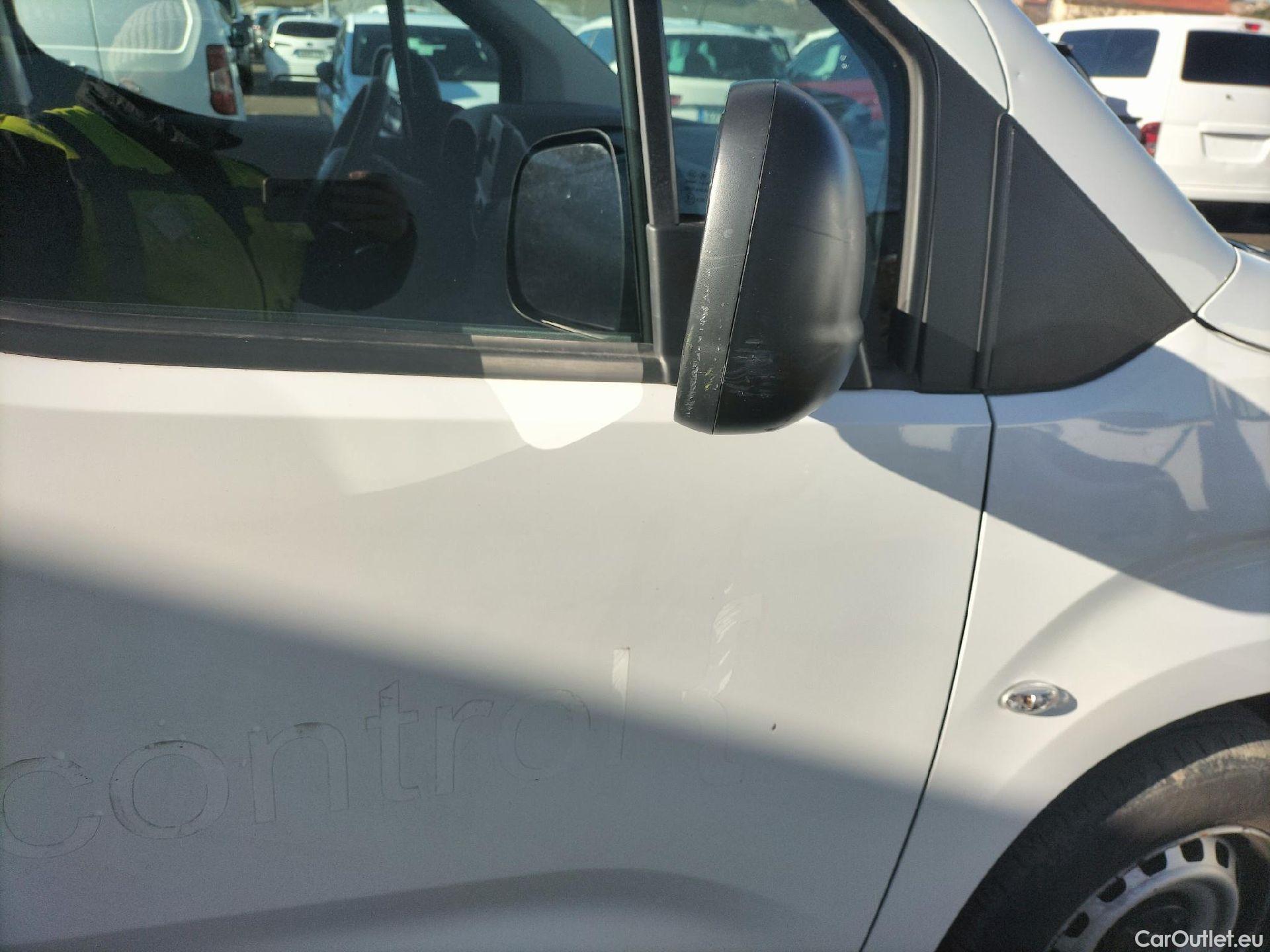  Citroen  Berlingo CITROEN  / 2018 / 3P / furgón derivado de turismo Talla M BlueHDi 100 CONTROL #47