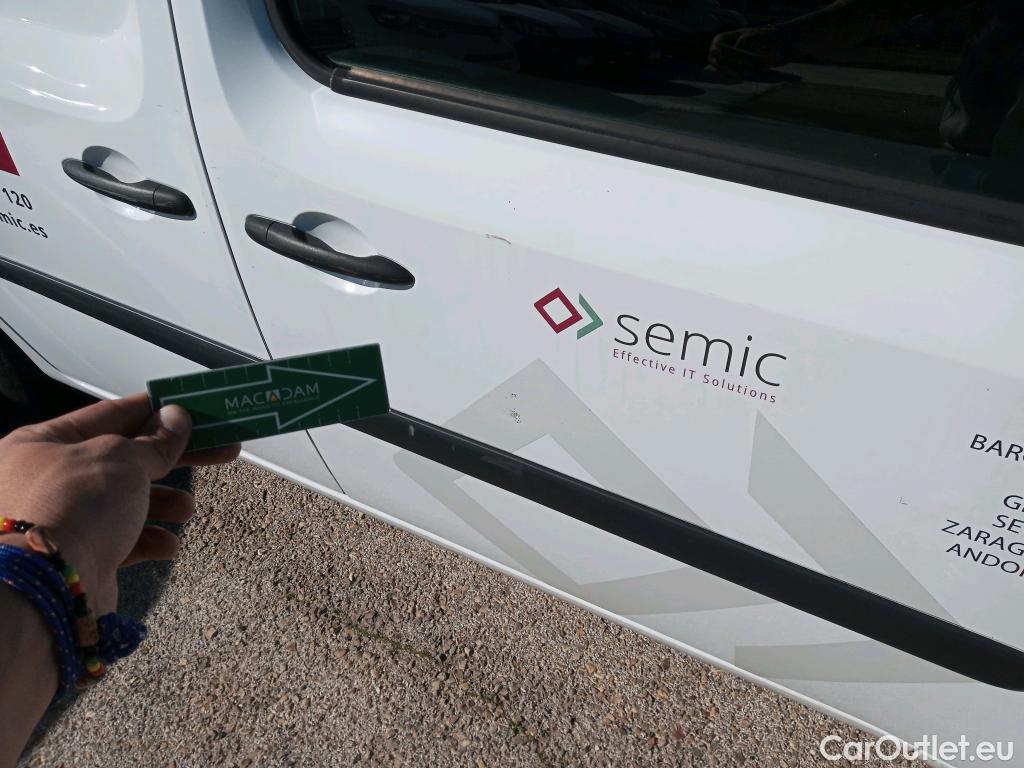  Nissan  NV200 NISSAN NV250 / 2019 / 4P / furgón 2pl 1.5dCi 59 kW (80 CV) L1H1 ÓPTIMA #12